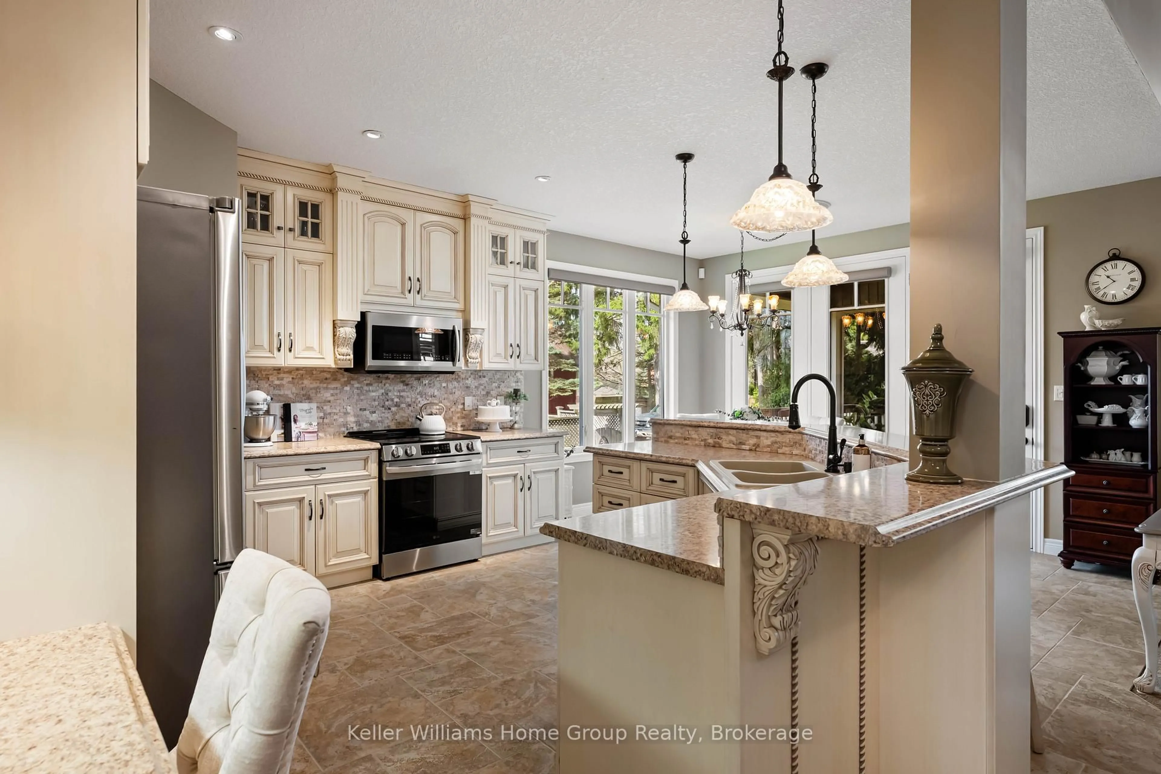 Open concept kitchen, ceramic/tile floor for 40 Sophia St, Centre Wellington Ontario N0B 1S0