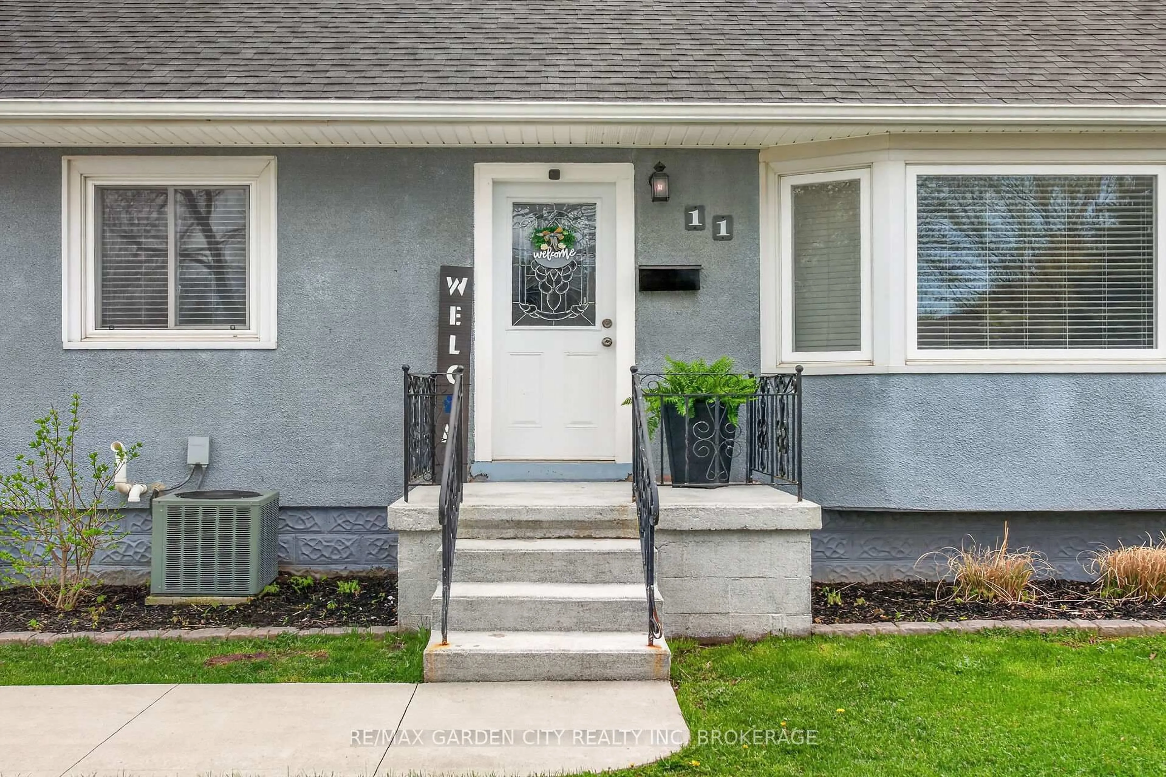 Unknown for 11 Sharpe Ave, Welland Ontario L3C 3R5