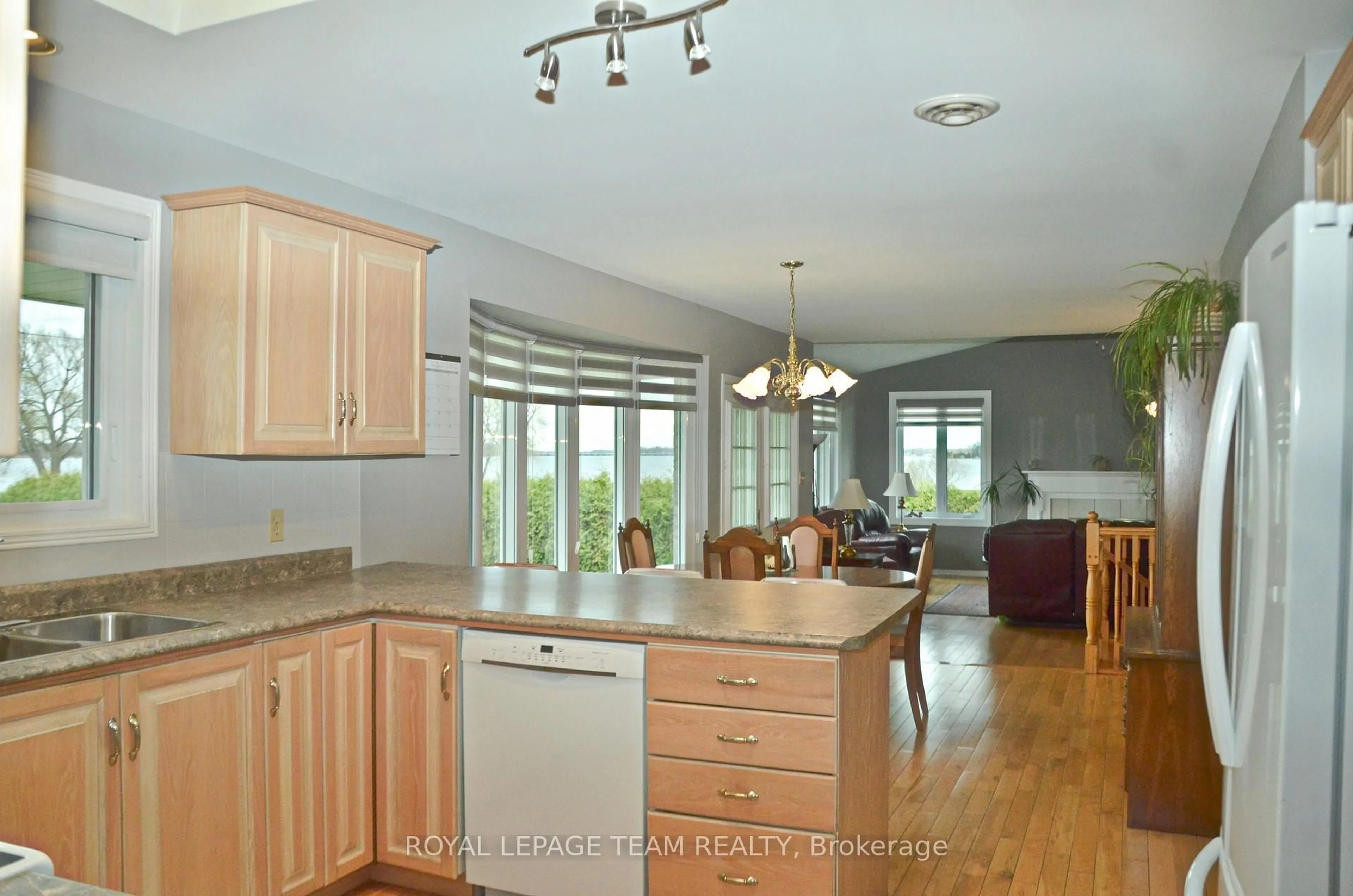 Open concept kitchen, unknown for 11119 Grisdale Blvd, South Dundas Ontario K0E 1K0