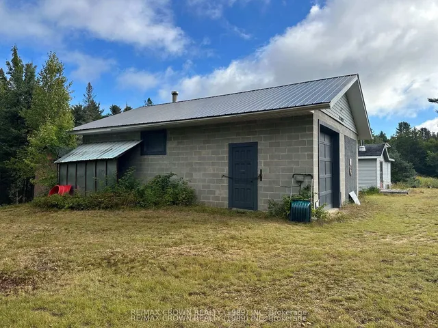 212 Weiler Line, Powassan 2