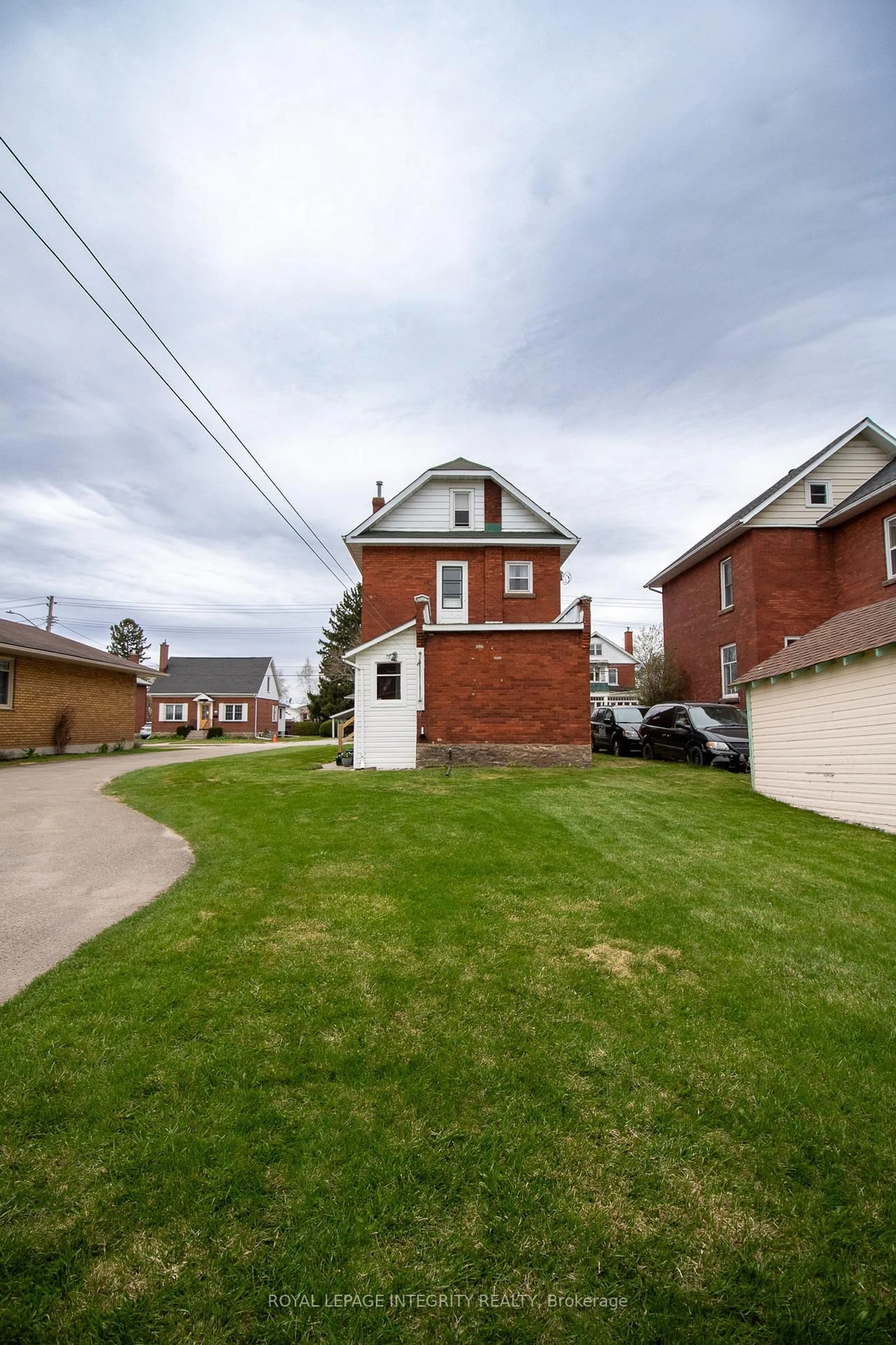 Home with brick exterior material, street for 15 James St, Smiths Falls Ontario K7A 1W7