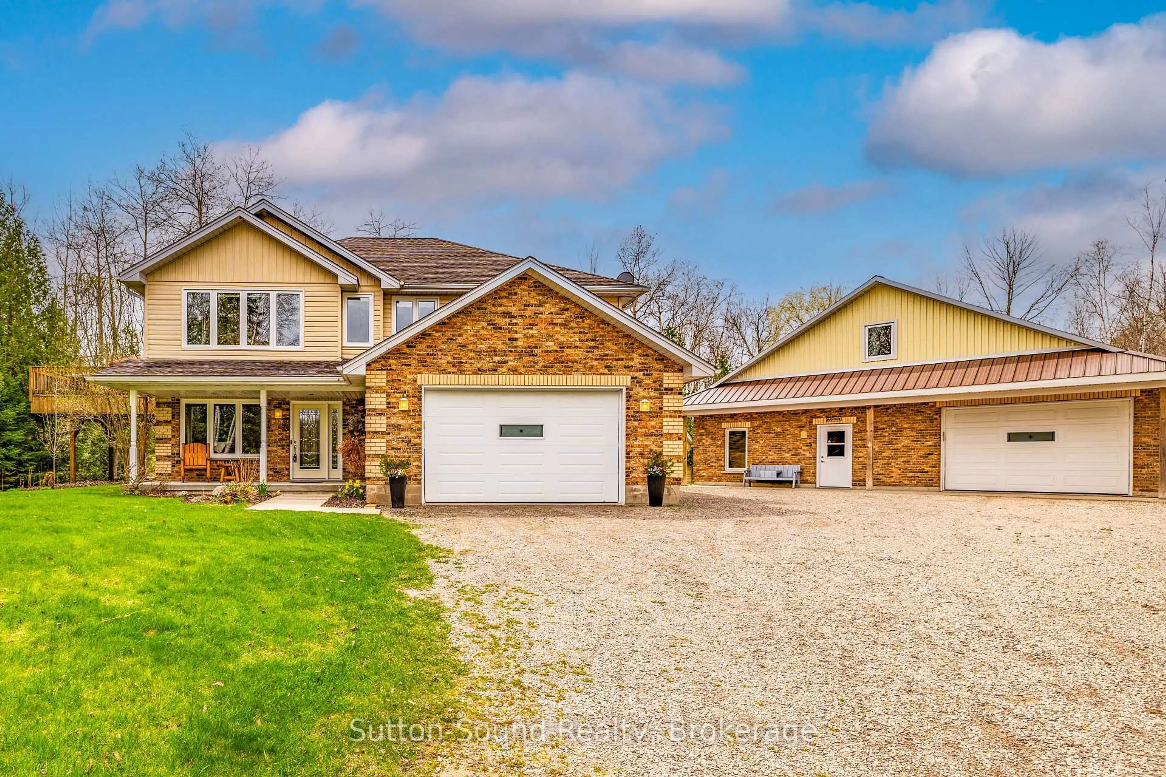A pic from outside/outdoor area/front of a property/back of a property/a pic from drone, street for 98 Birch St, South Bruce Peninsula Ontario N0H 2G0
