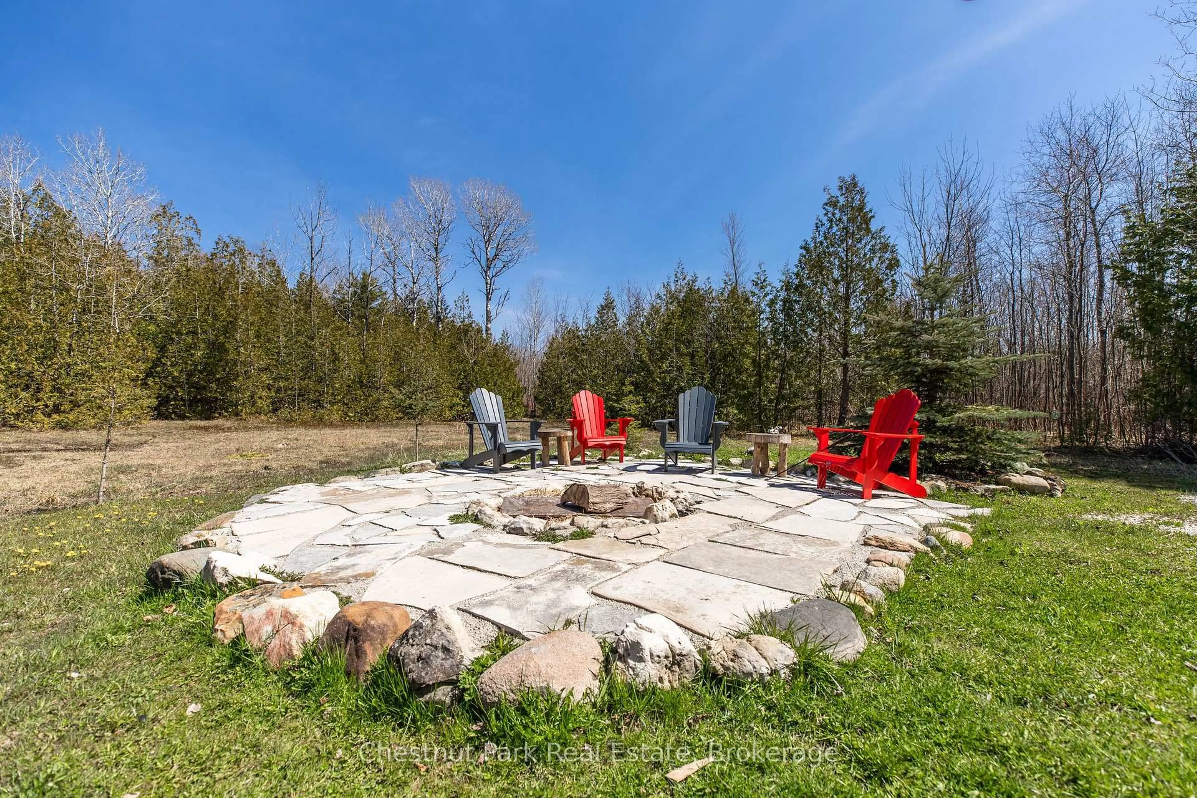 Patio, unknown for 4576 Highway 6, Northern Bruce Peninsula Ontario N0H 1Z0