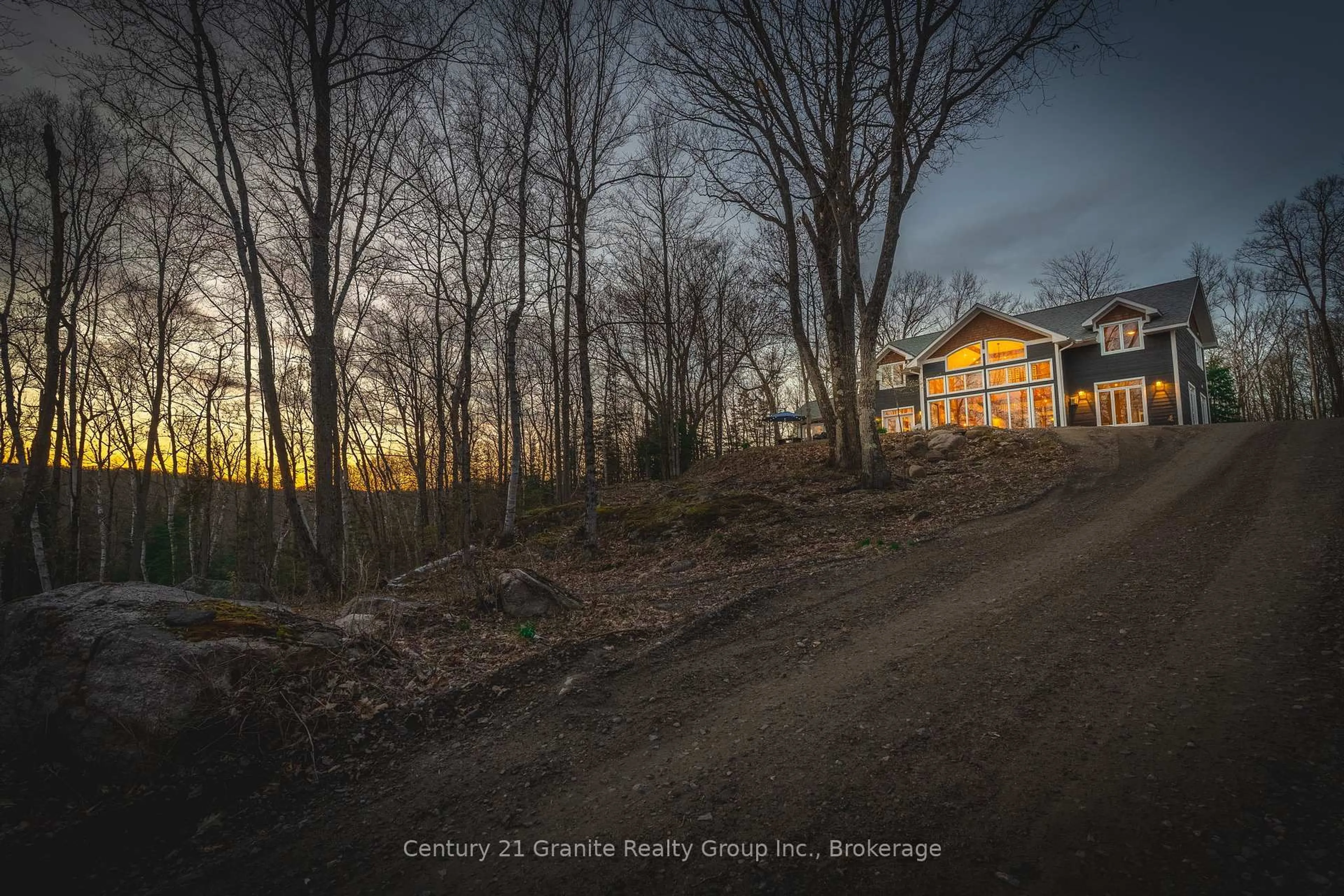 A pic from outside/outdoor area/front of a property/back of a property/a pic from drone, unknown for 1277 Grace Rd, Minden Hills Ontario K0M 2K0
