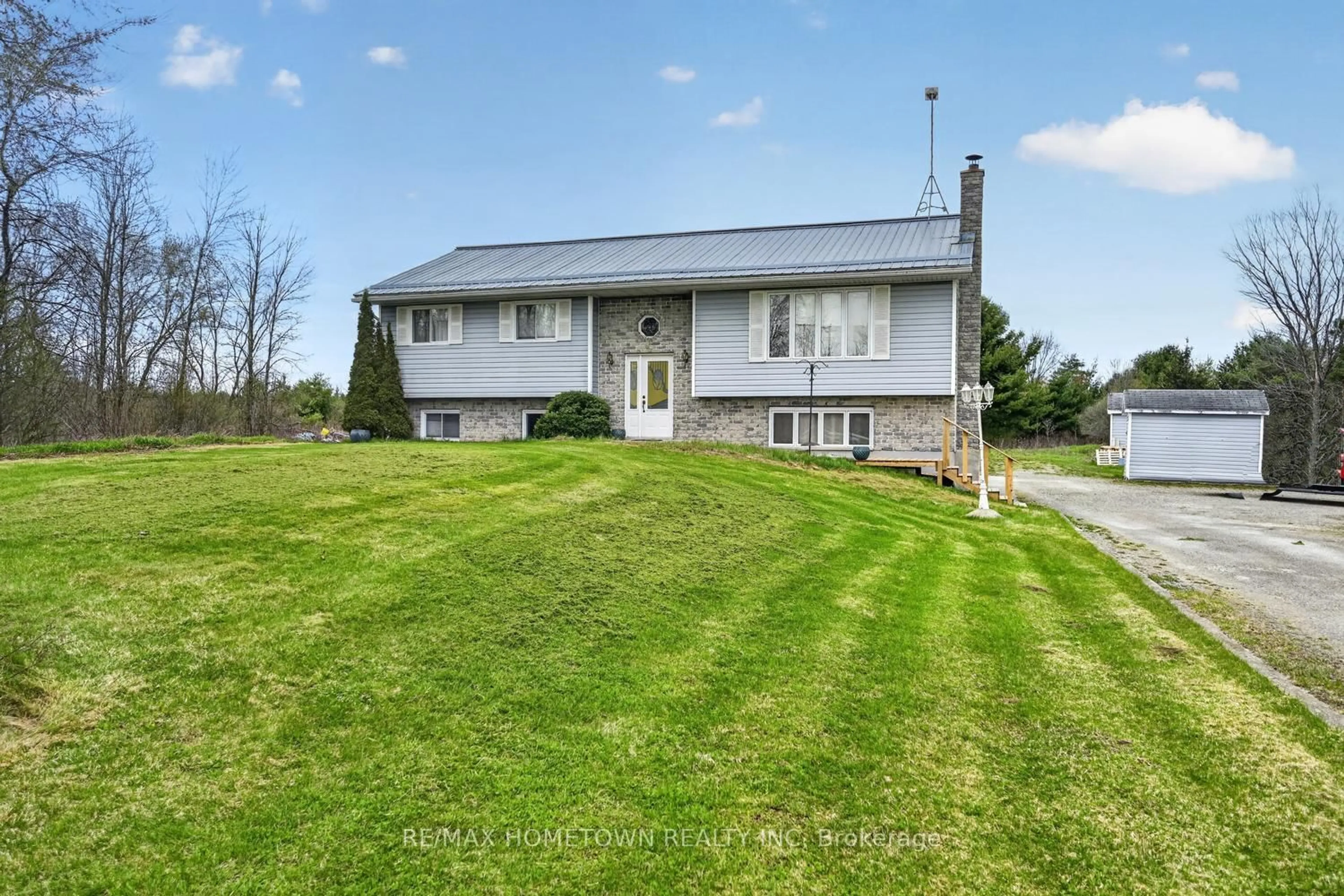 A pic from outside/outdoor area/front of a property/back of a property/a pic from drone, unknown for 16 Graham Lake Rd, Front of Yonge Ontario K0E 1R0