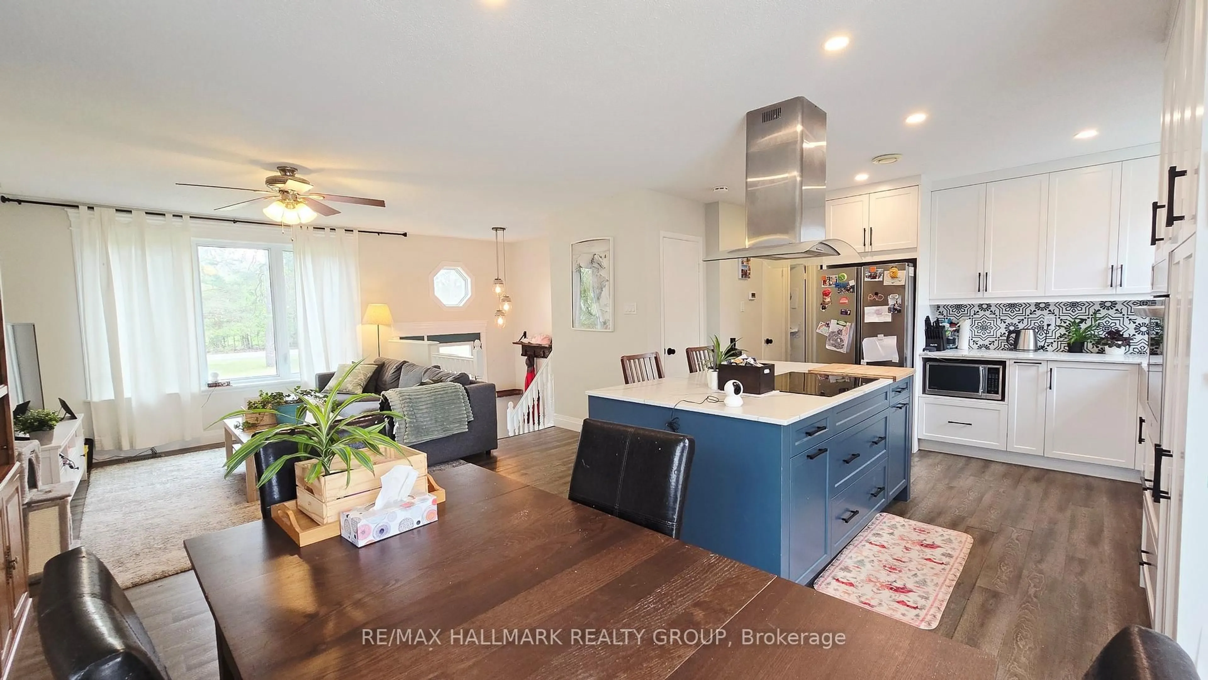 Open concept kitchen, unknown for 244 Baldwin St, Ottawa Ontario K0A 3M0