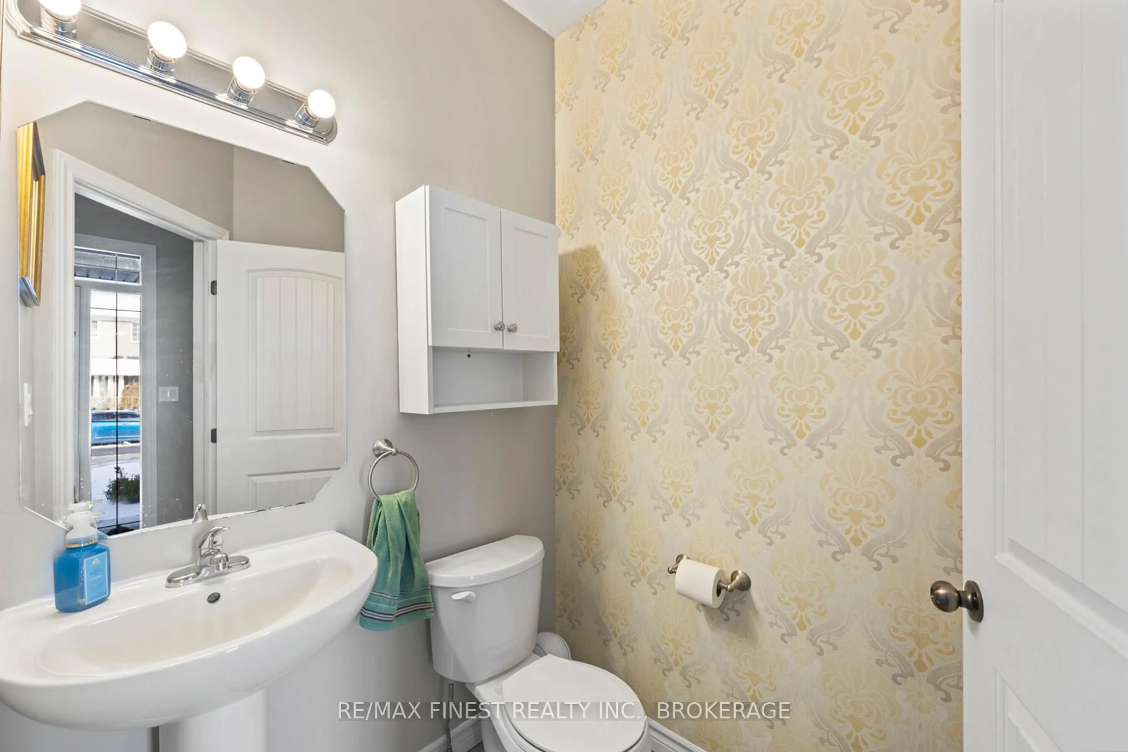 Standard bathroom, ceramic/tile floor for 1395 TREMONT Dr, Kingston Ontario K7P 0K7