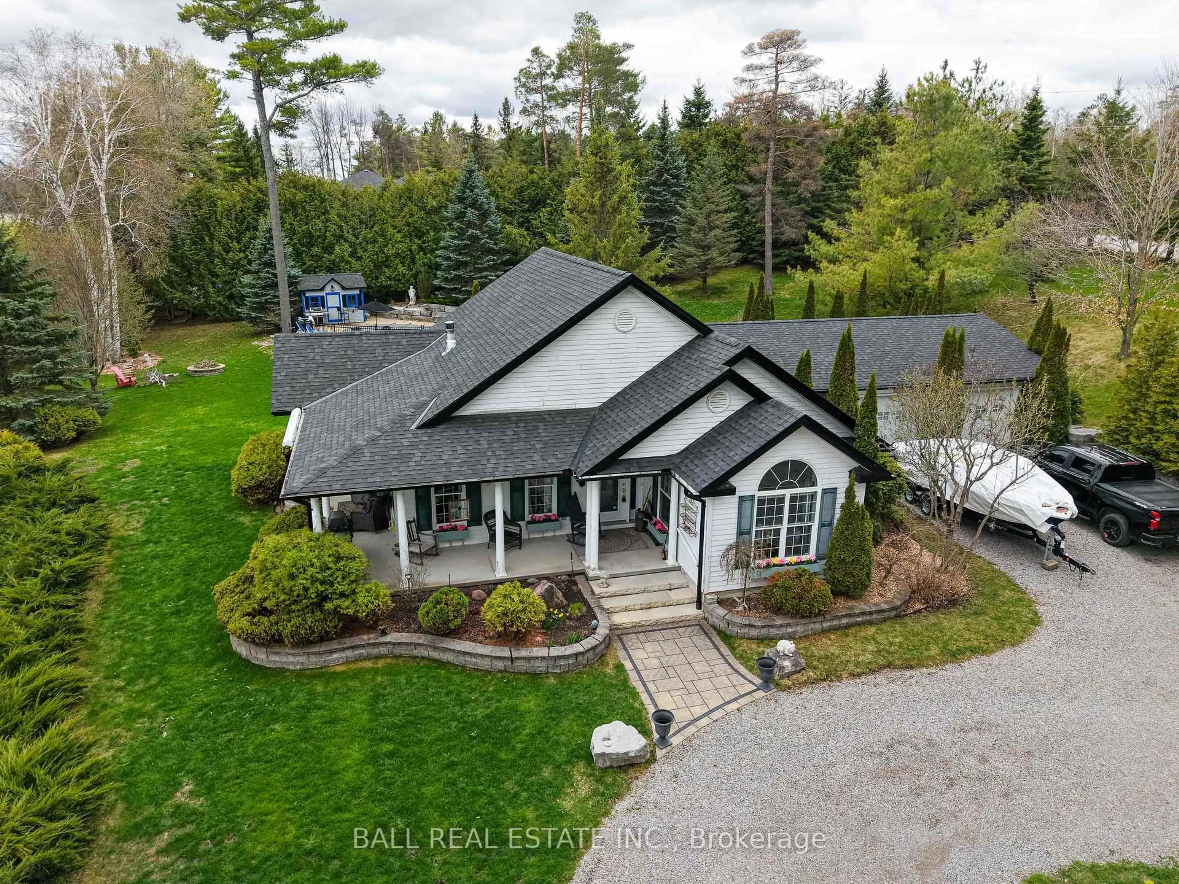 A pic from outside/outdoor area/front of a property/back of a property/a pic from drone, unknown for 1725 Young's Point Rd, Selwyn Ontario K0L 2H0