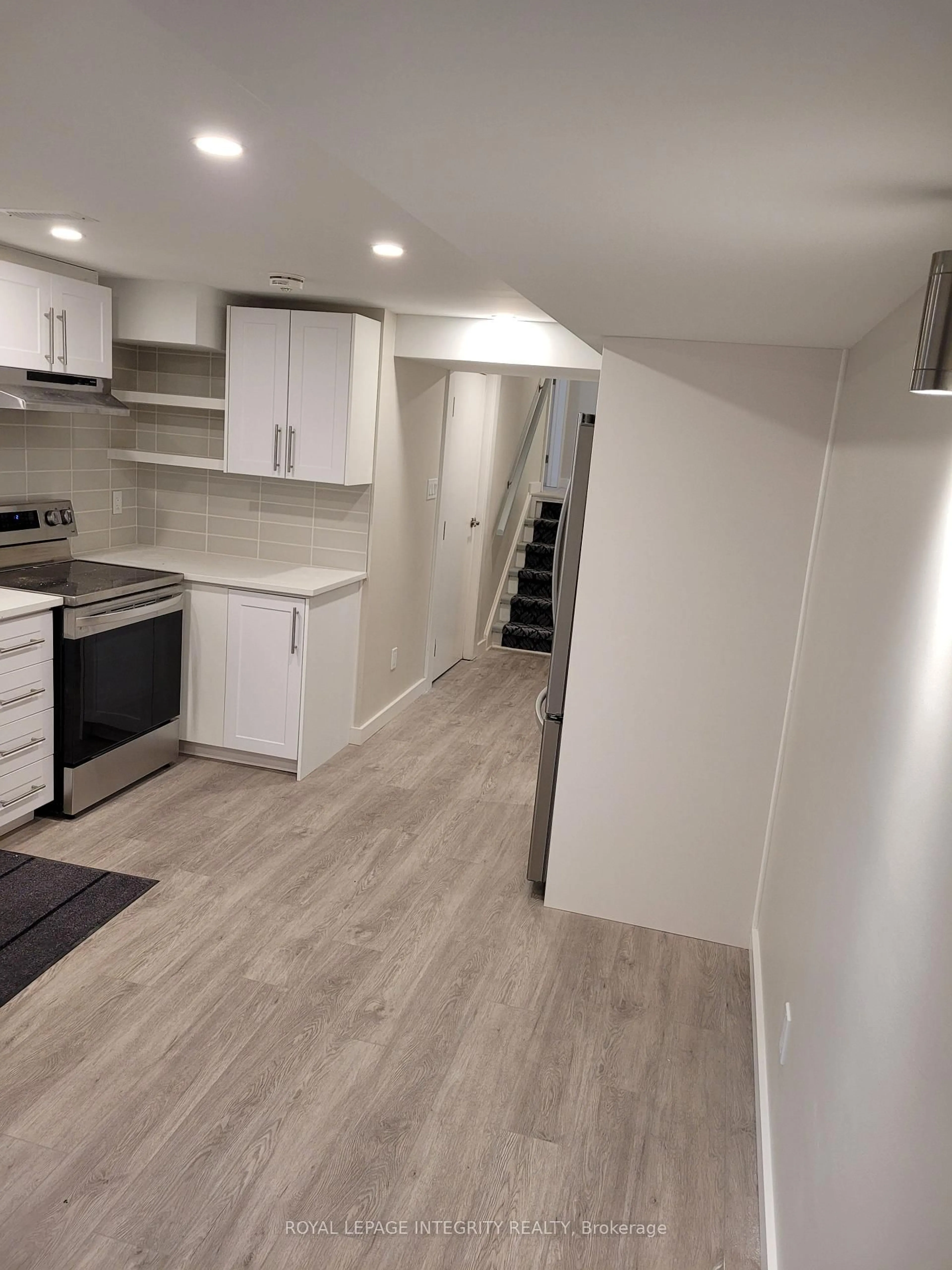 A pic of a room for 2748 Moncton Rd, Ottawa Ontario K2B 7W1