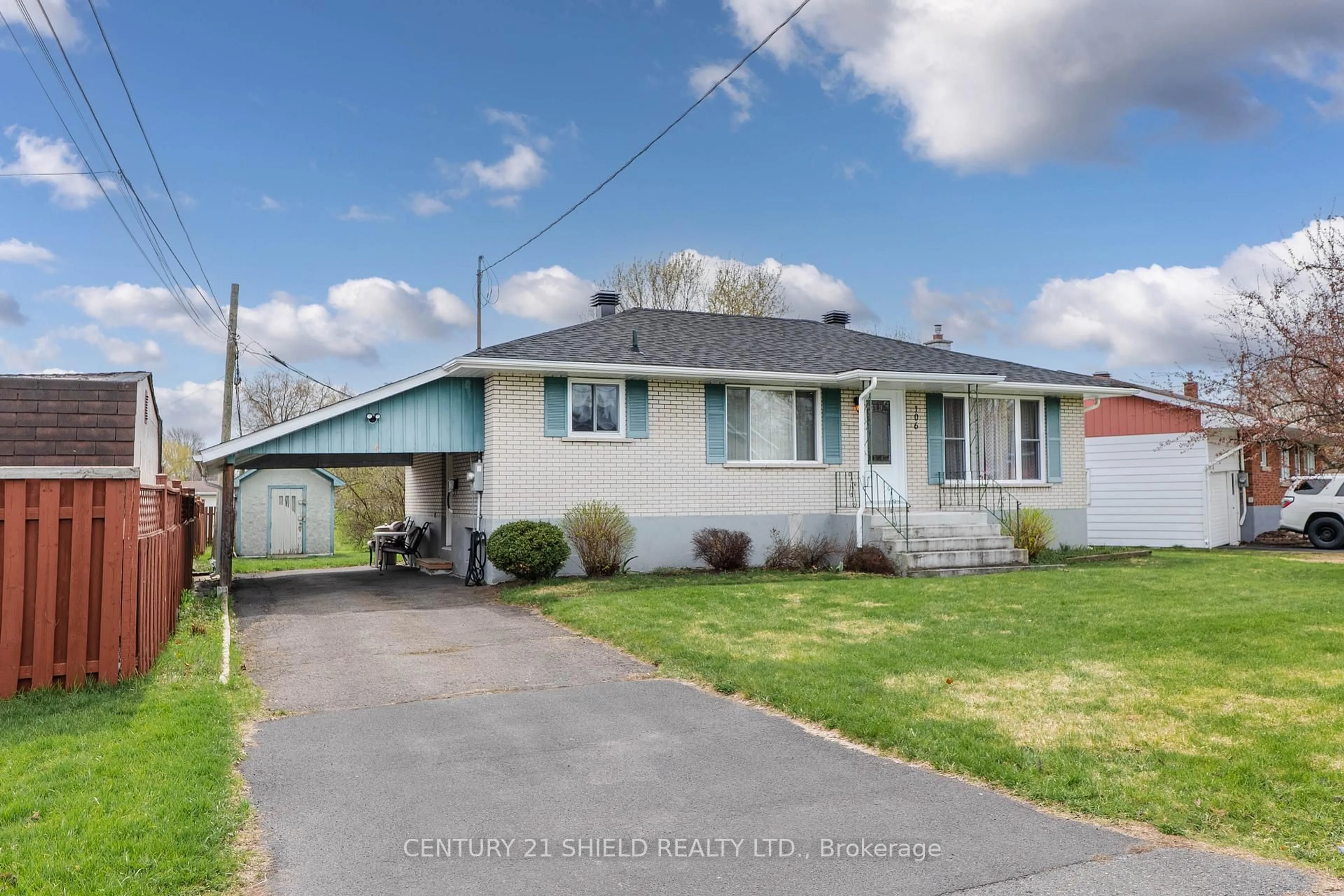 Unknown for 106 Robert St, Cornwall Ontario K6J 3C1