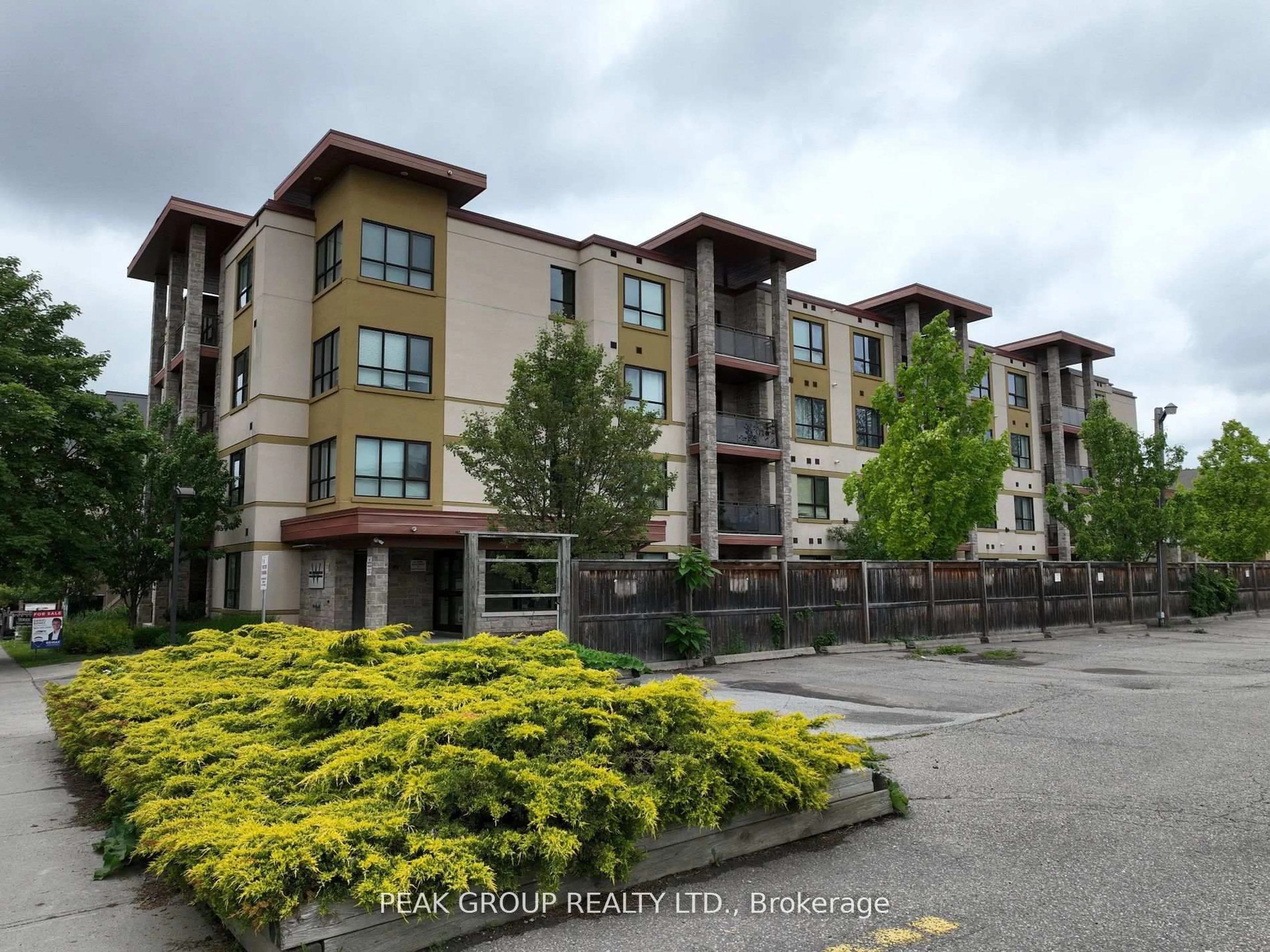 Unknown for 26 Wellington St #106, St. Catharines Ontario L2R 5P8