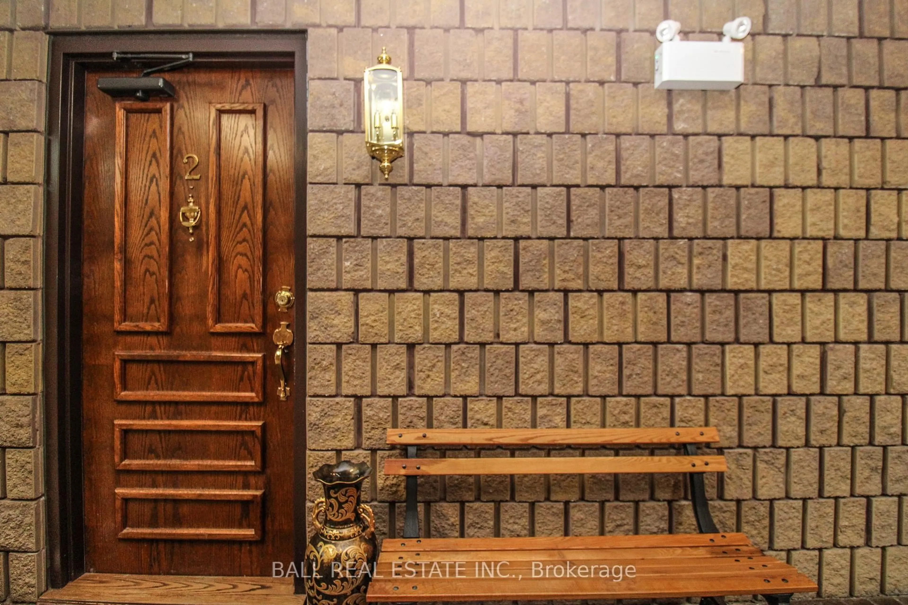 Indoor foyer for 3 Paddock Wood #2, Peterborough Ontario K9H 7H2