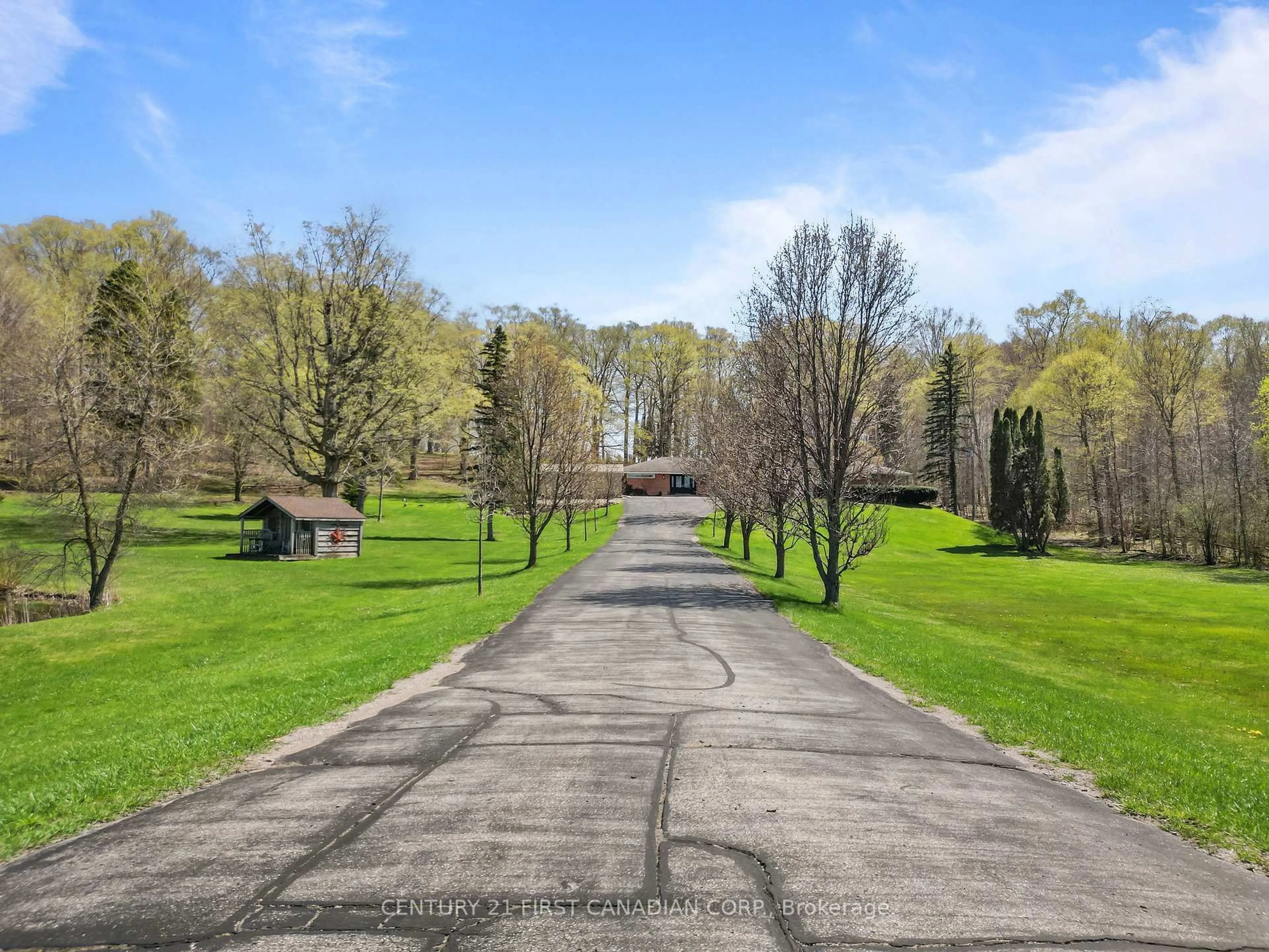 A pic from outside/outdoor area/front of a property/back of a property/a pic from drone, unknown for 14519 Elginfield Rd, Middlesex Centre Ontario N0M 2J0