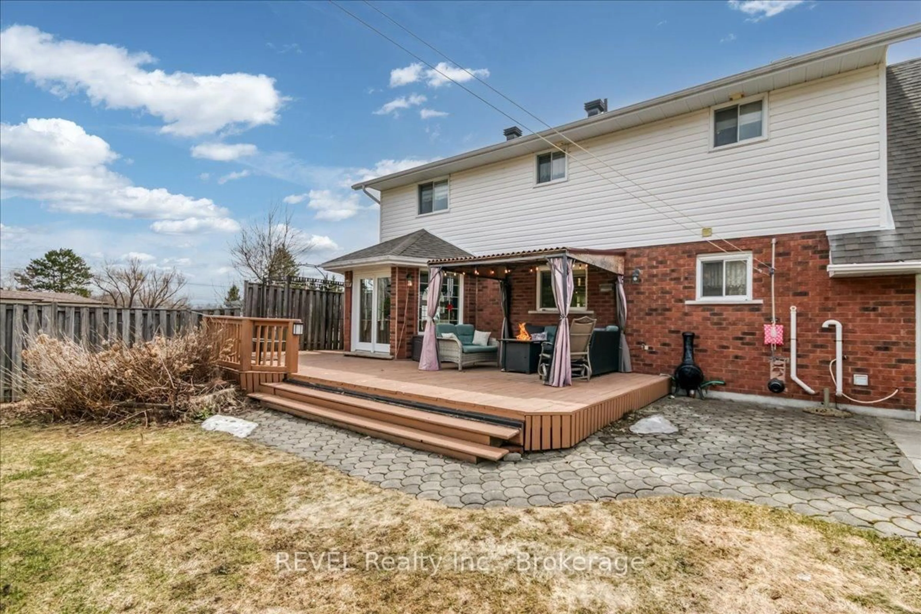 Patio, street for 1156 Vera St, Greater Sudbury Ontario P3N 1M6