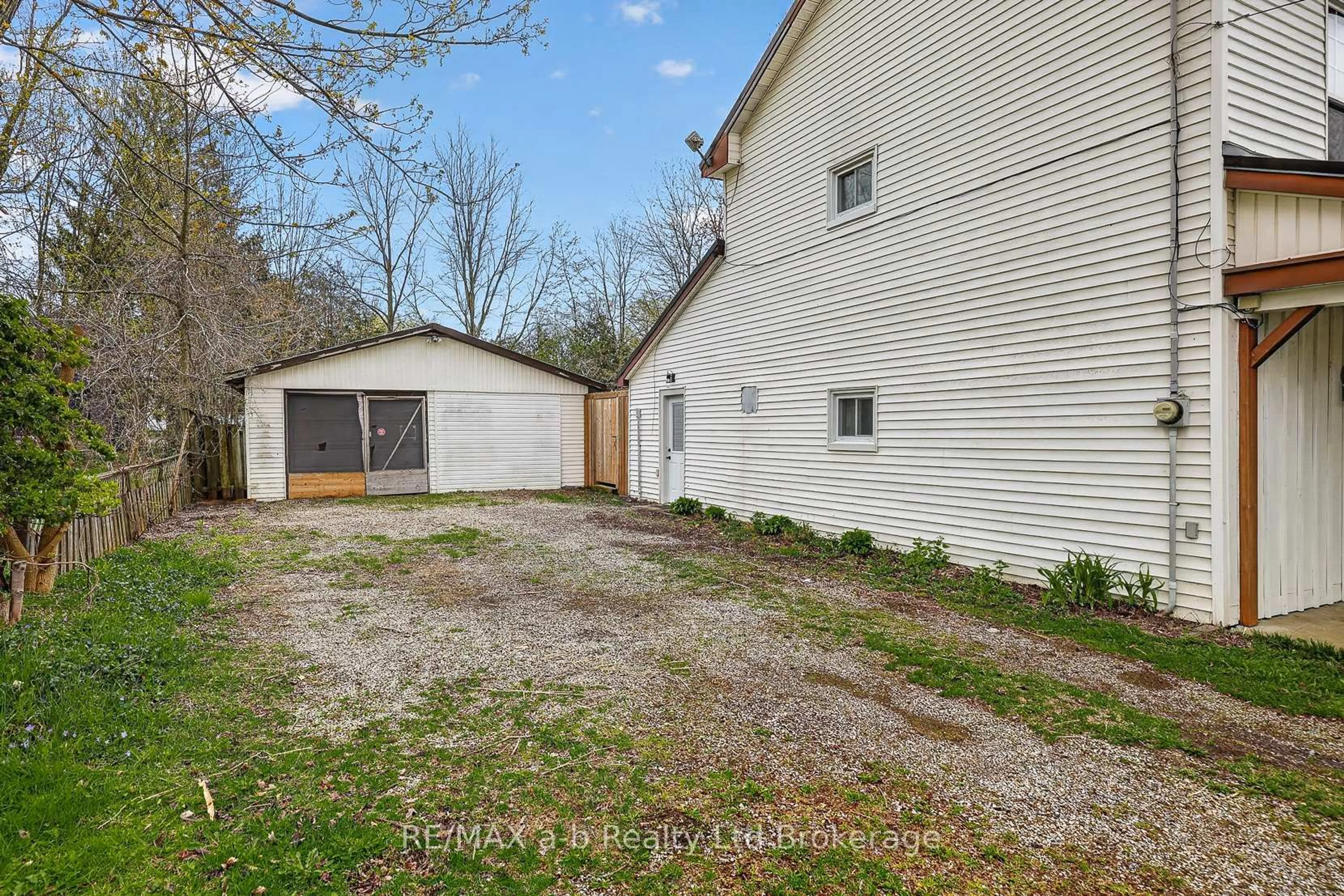 A pic from outside/outdoor area/front of a property/back of a property/a pic from drone, building for 111 Commissioner St, Zorra Ontario N0J 1J0
