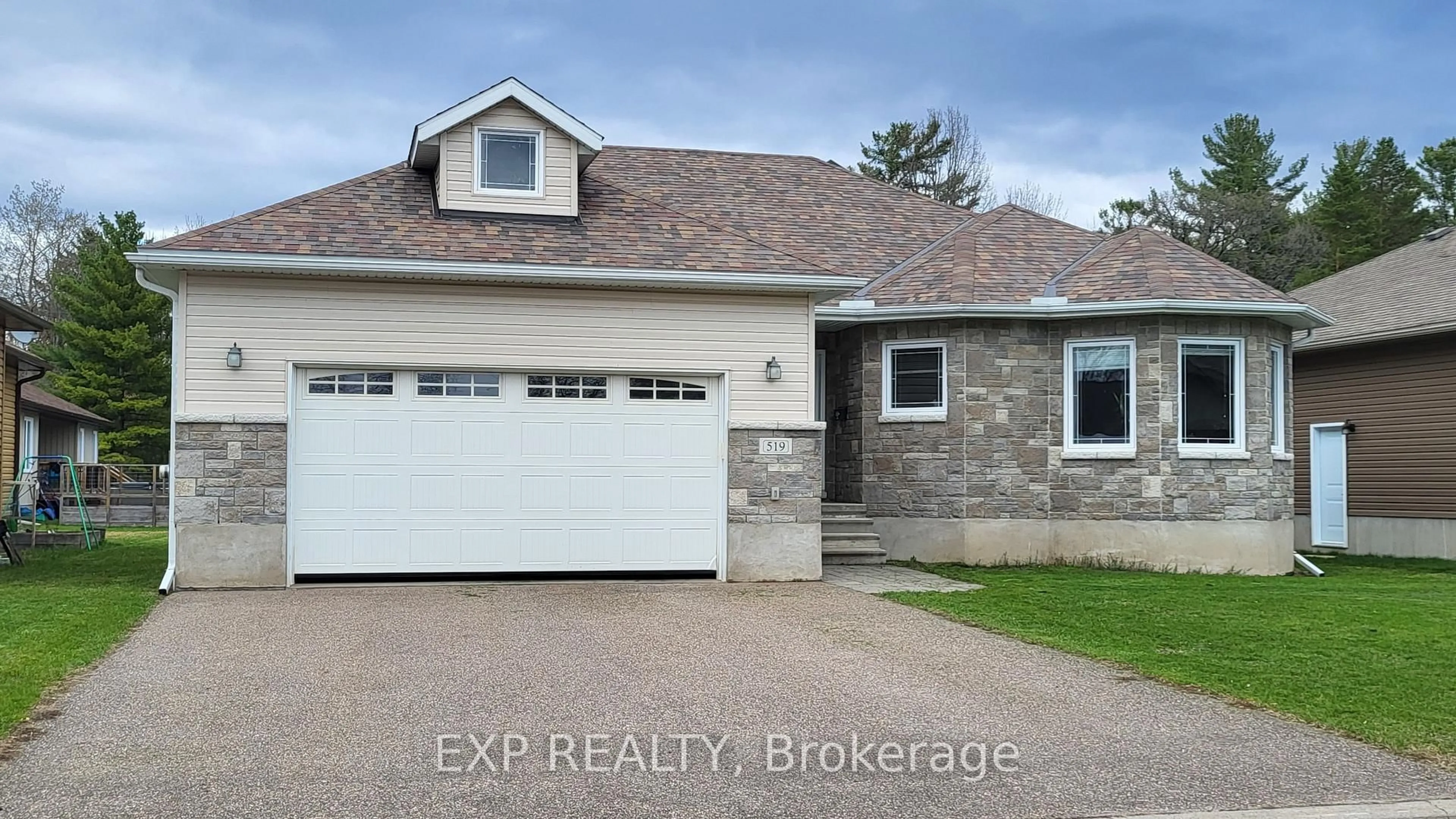 Unknown for 519 Coleraine Dr, Renfrew Ontario K7V 1X3