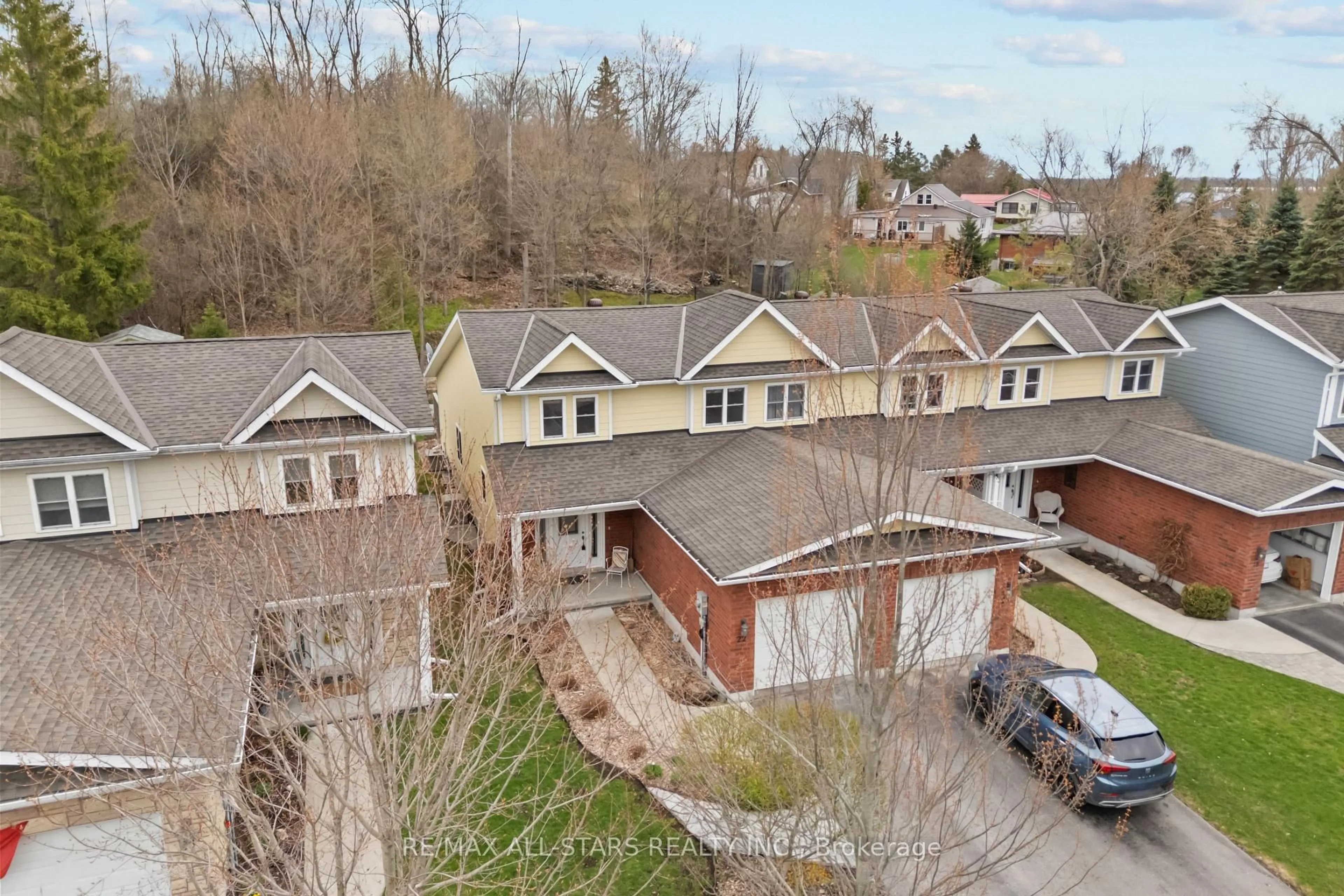 A pic from outside/outdoor area/front of a property/back of a property/a pic from drone, street for 22 Deane St, Kawartha Lakes Ontario K0M 1N0