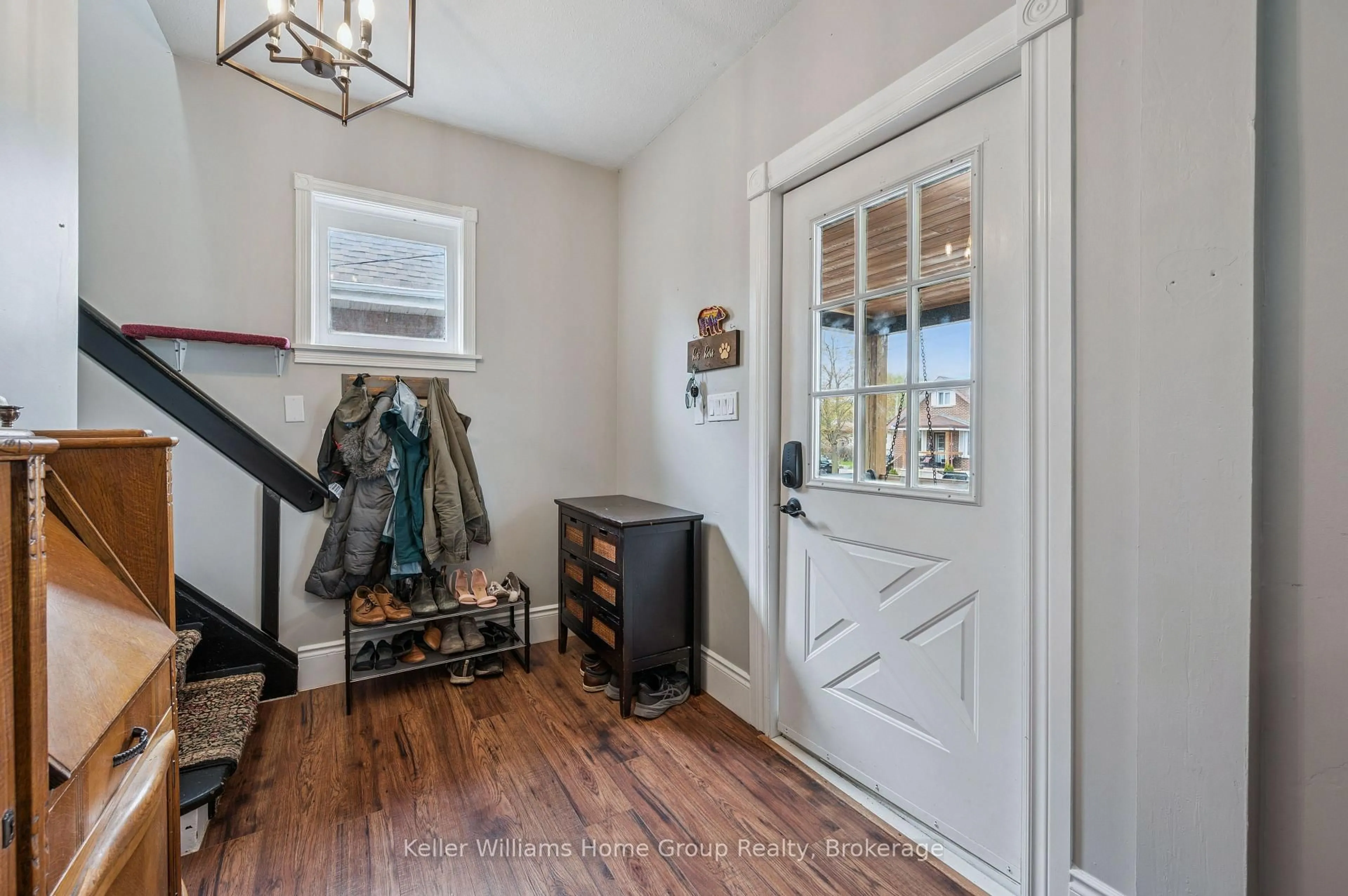 Indoor entryway for 67 STEVENSON St, Guelph Ontario N1E 5N3