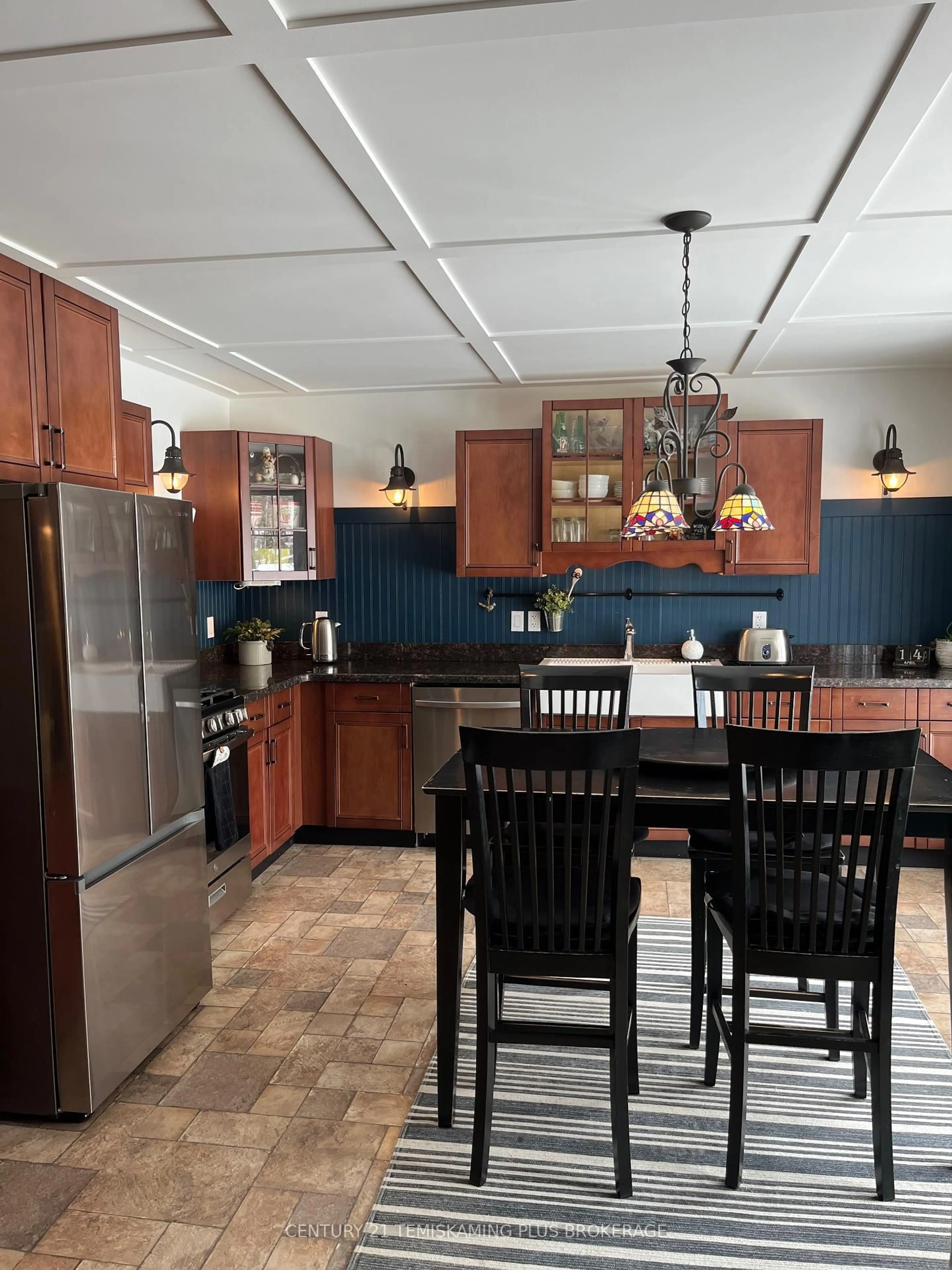 Open concept kitchen, ceramic/tile floor for 7 Poplar Cres, Temagami Ontario P0H 2H0