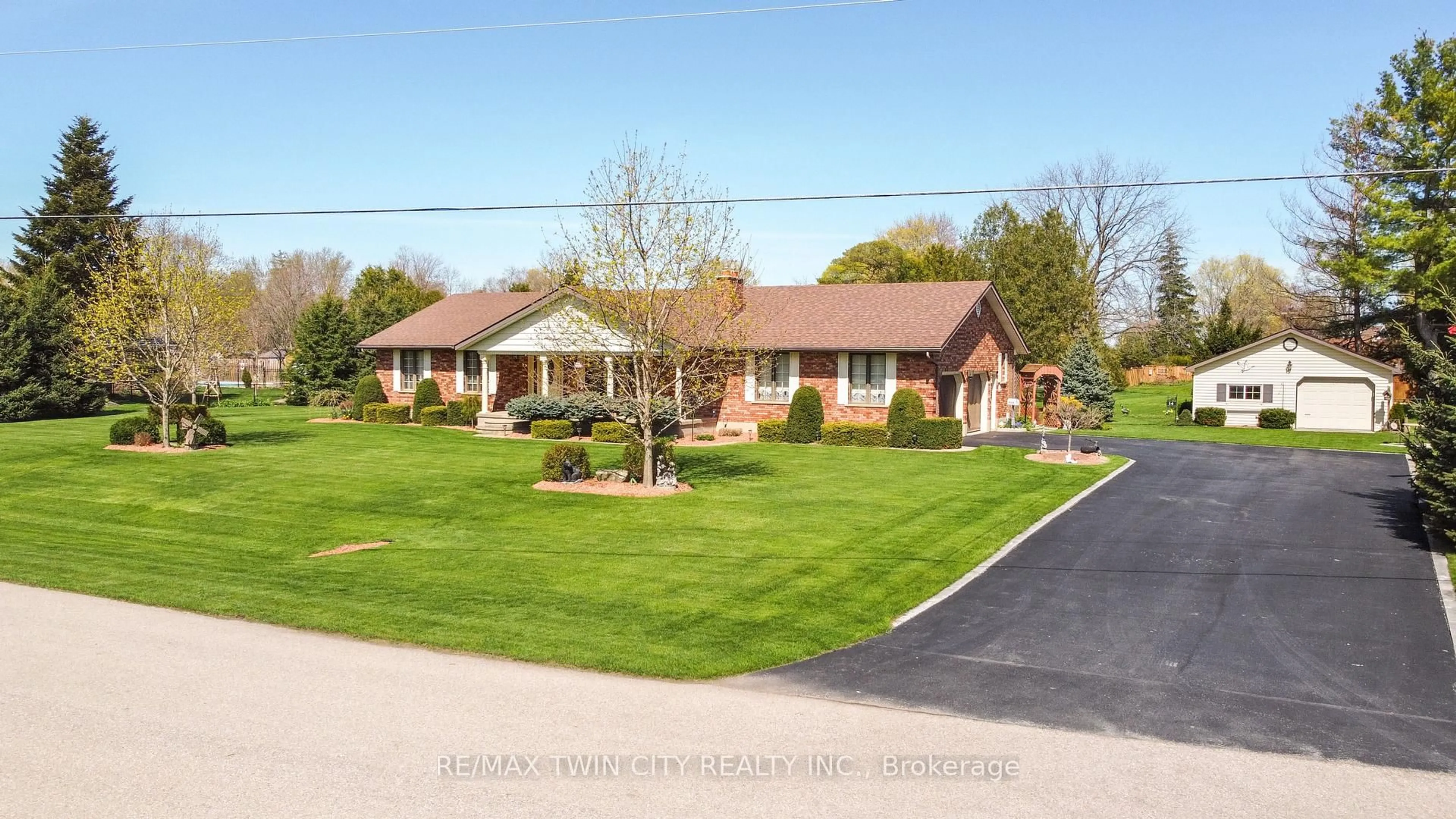A pic from outside/outdoor area/front of a property/back of a property/a pic from drone, street for 14 Kimberly Rd, Brant Ontario N0E 1A0