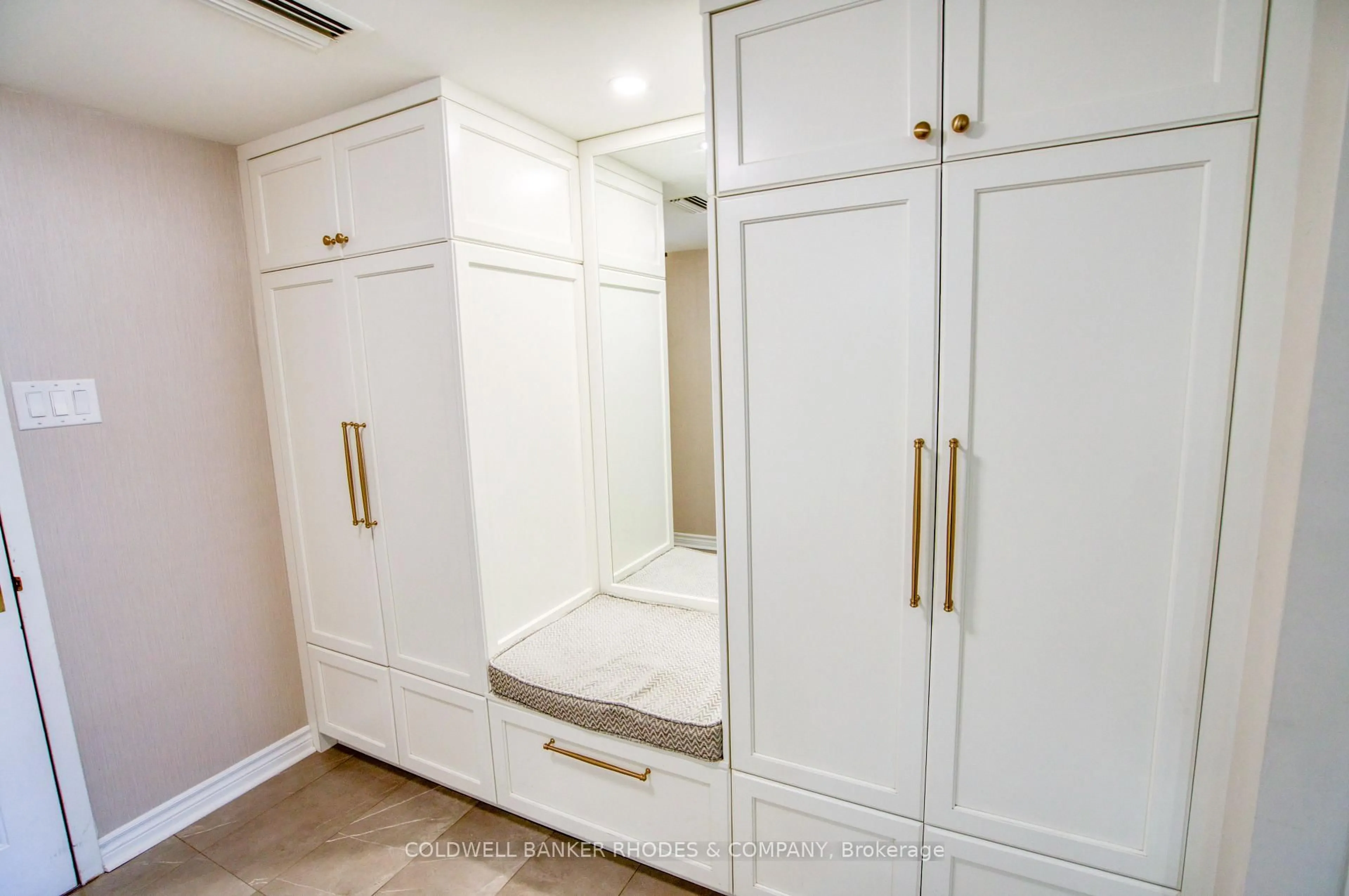 Storage room or clothes room or walk-in closet for 259 Botanica Private #46B, Ottawa Ontario K1Y 4P8