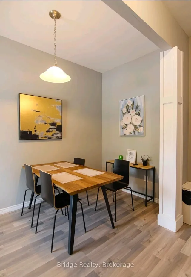 144 Adelaide St, London East 5