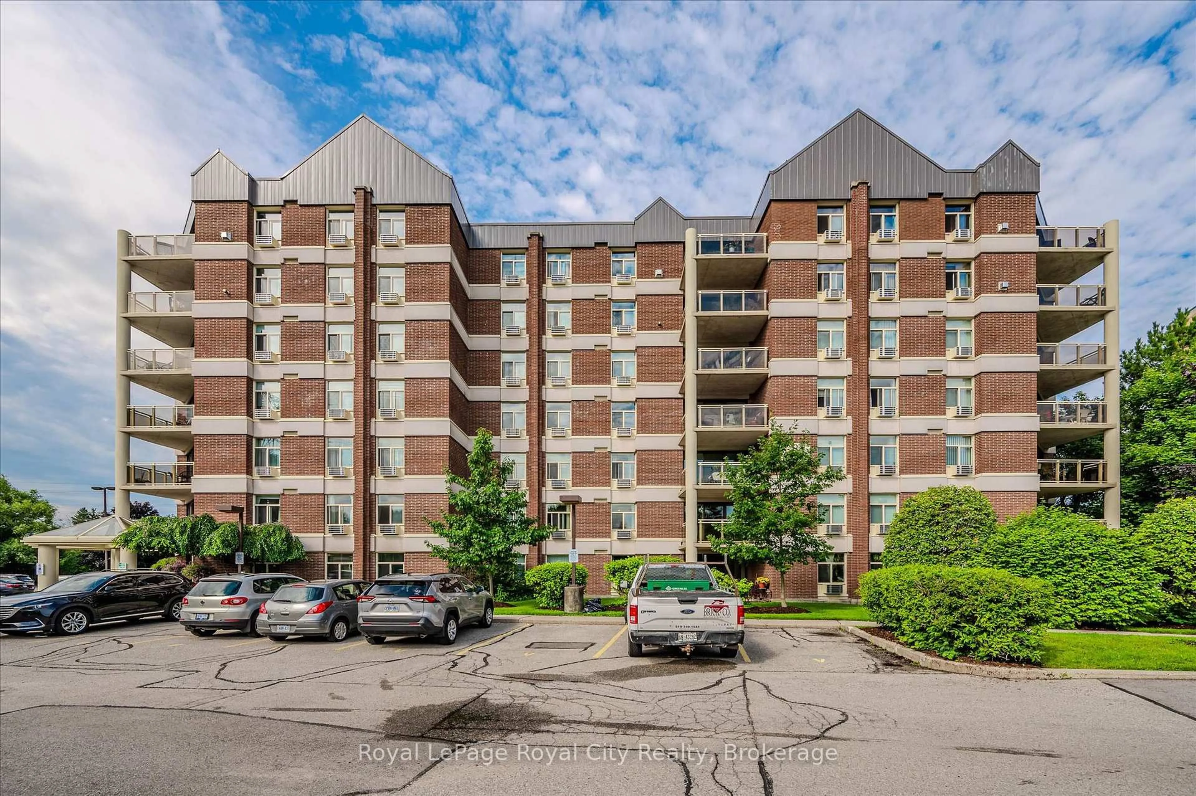 Unknown for 8 Christopher Crt #507, Guelph Ontario N1G 4N7
