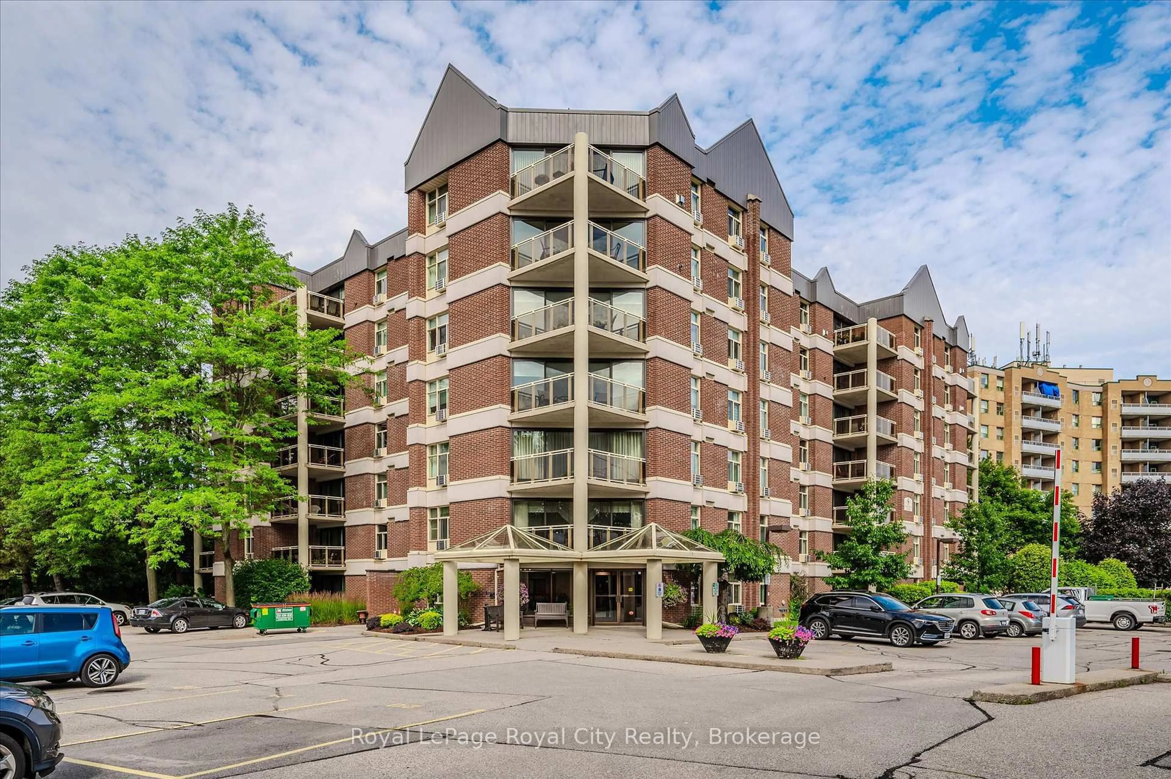 Unknown for 8 Christopher Crt #507, Guelph Ontario N1G 4N7