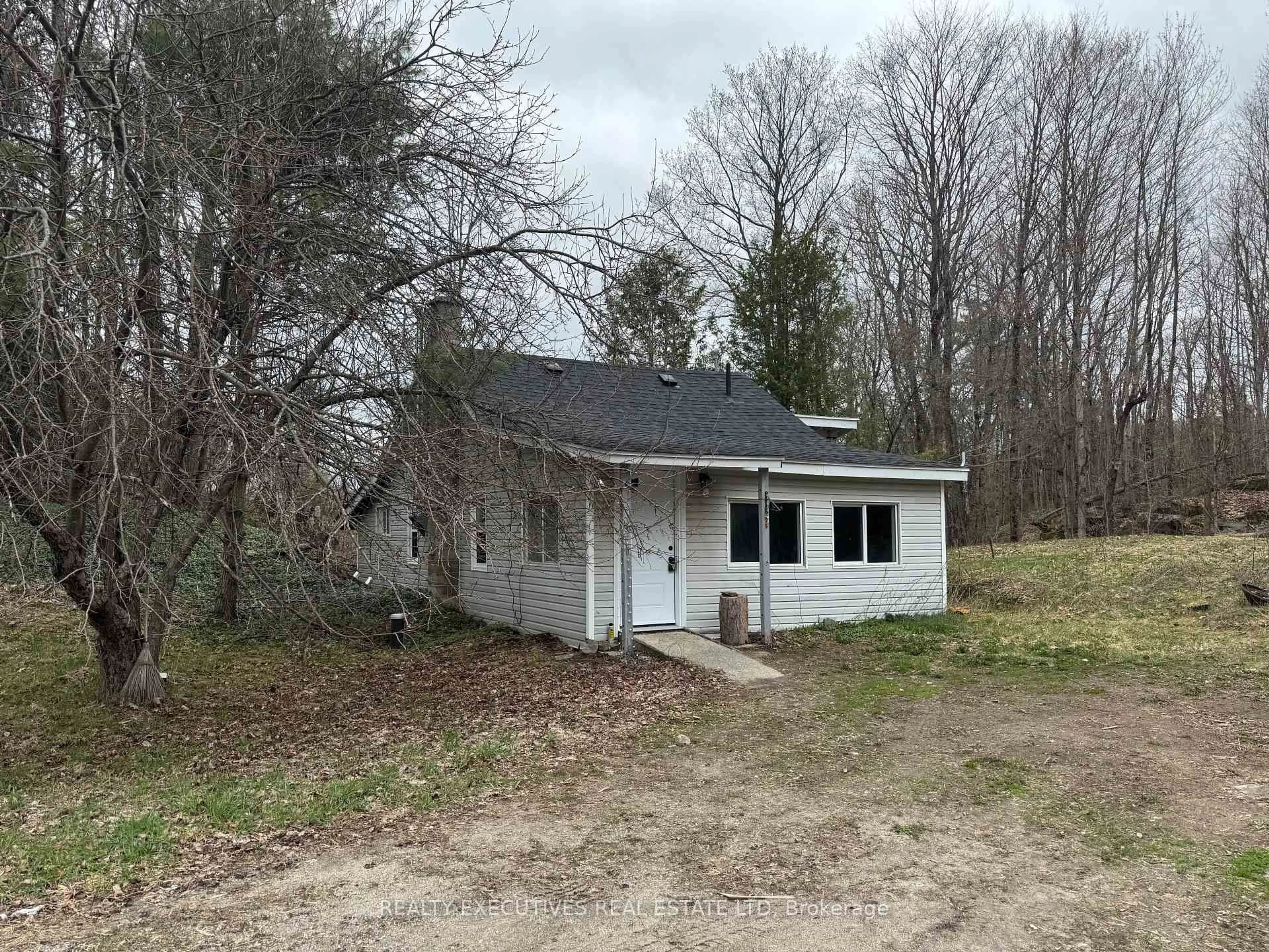 Shed for 10146 509 Rd, Ompah Ontario K0H 2J0