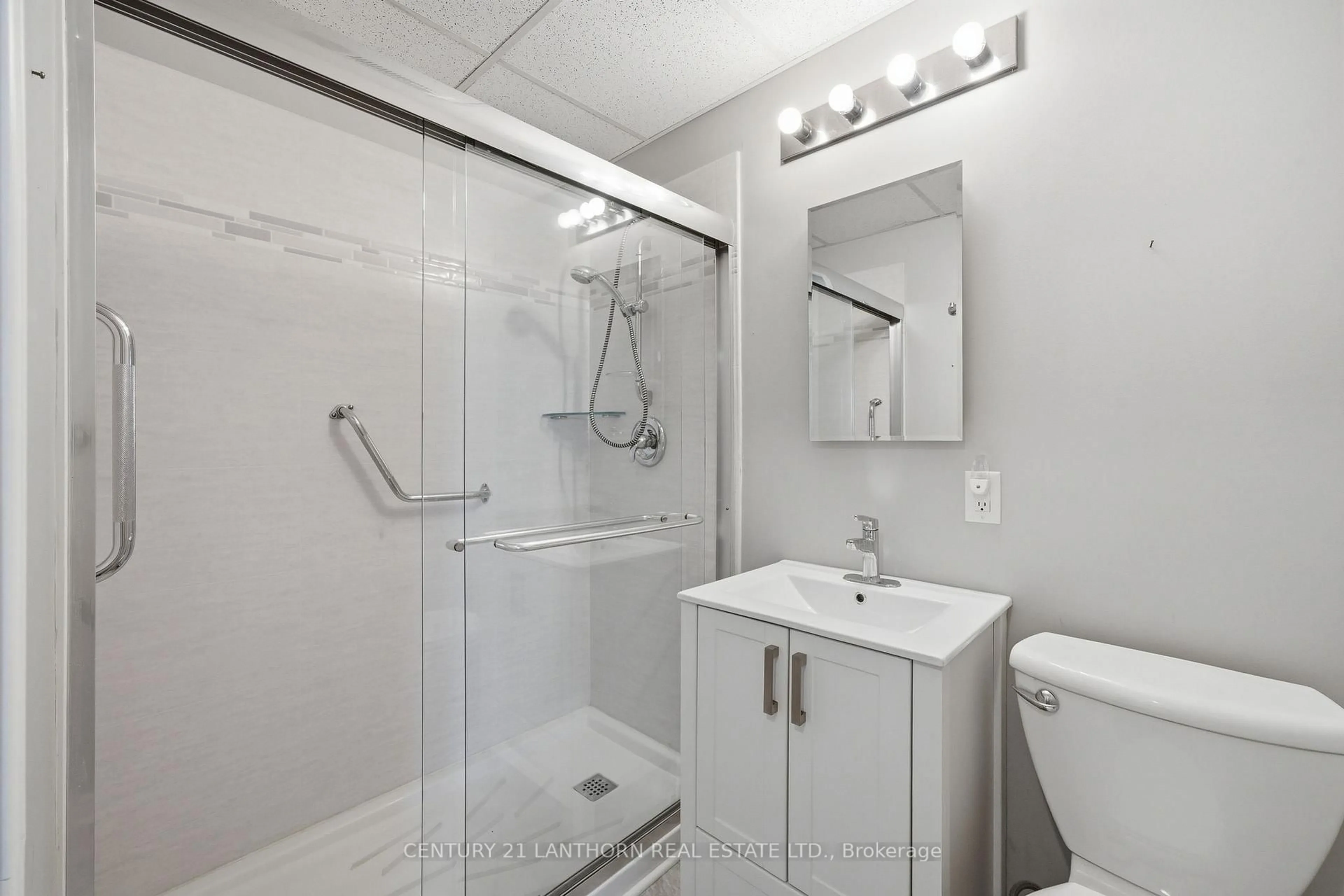 Standard bathroom, unknown for 58 Folger St, Kingston Ontario K7K 4Y6