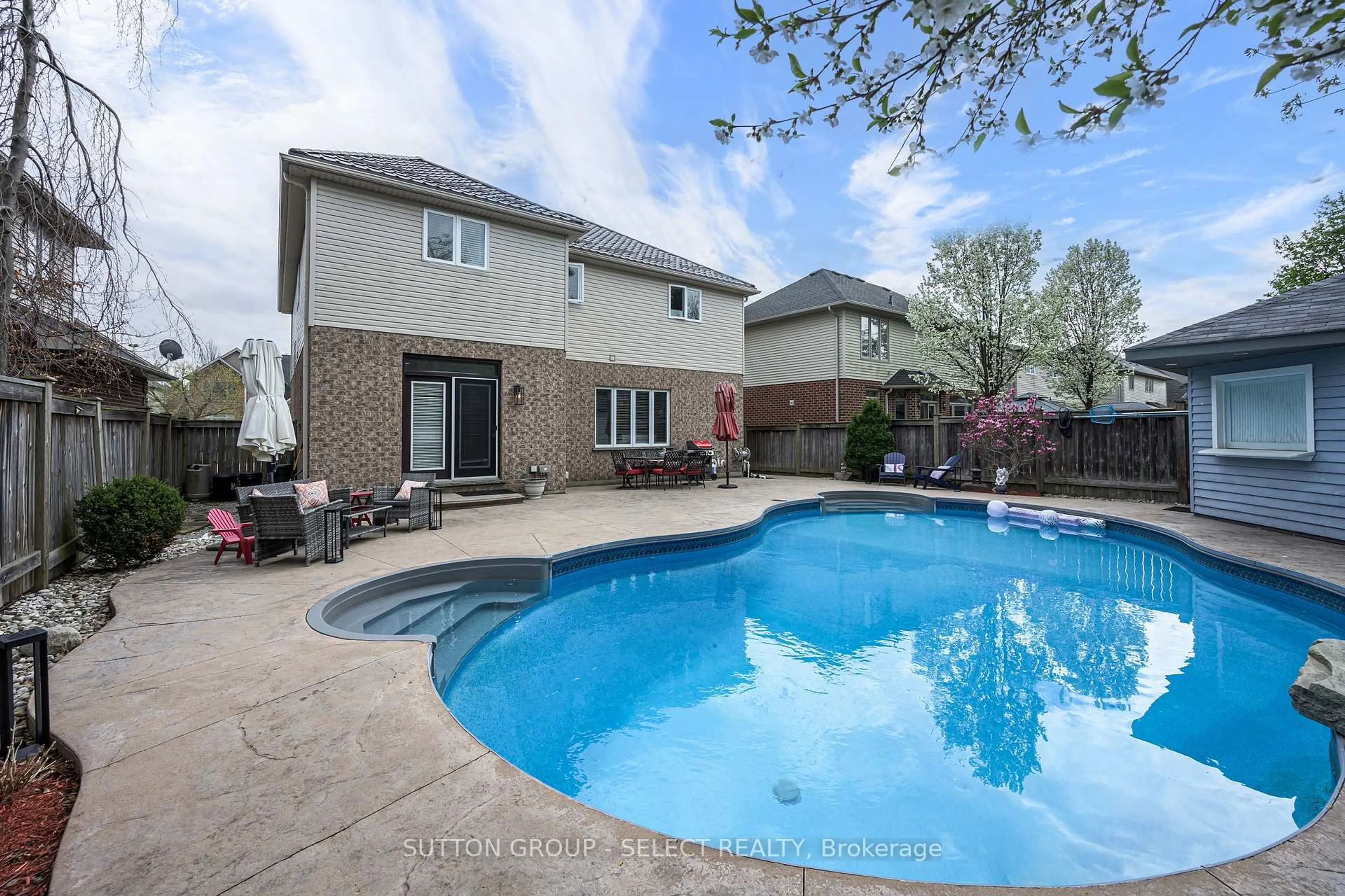 Pool for 294 Berryhill Dr, London North Ontario N5X 4M4