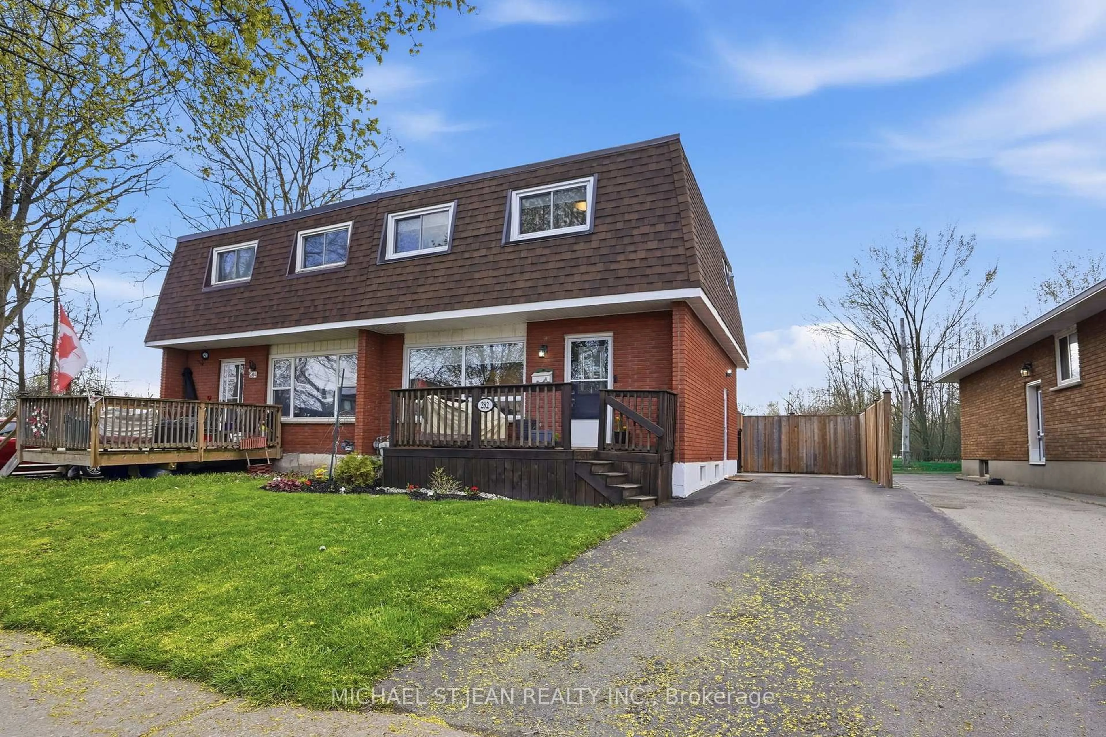 Unknown for 282 Roach Ave, Welland Ontario L3C 2W4