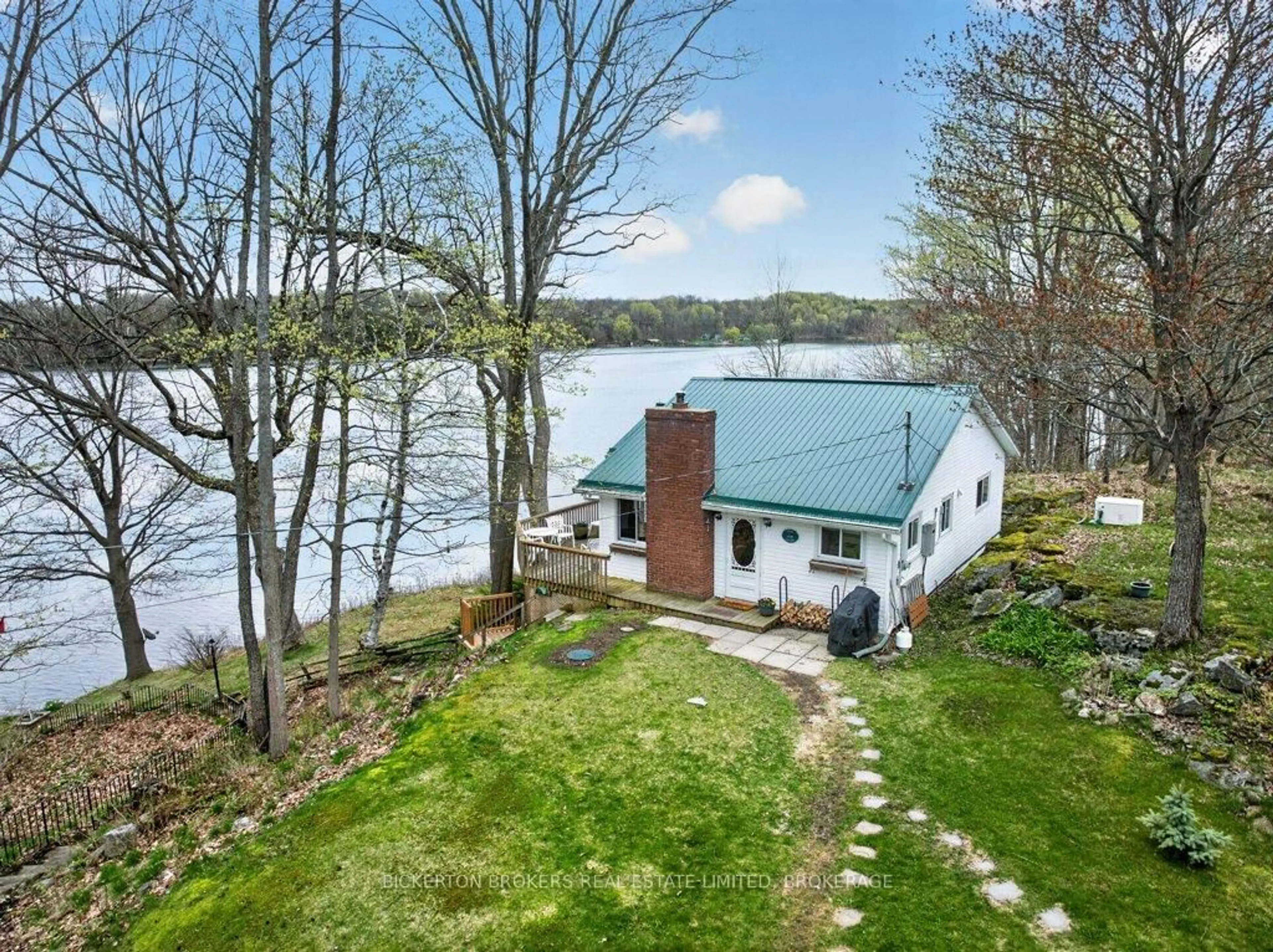 A pic from outside/outdoor area/front of a property/back of a property/a pic from drone, water/lake/river/ocean view for 3823 Hwy 2 Highway, Gananoque Ontario K7G 2V5