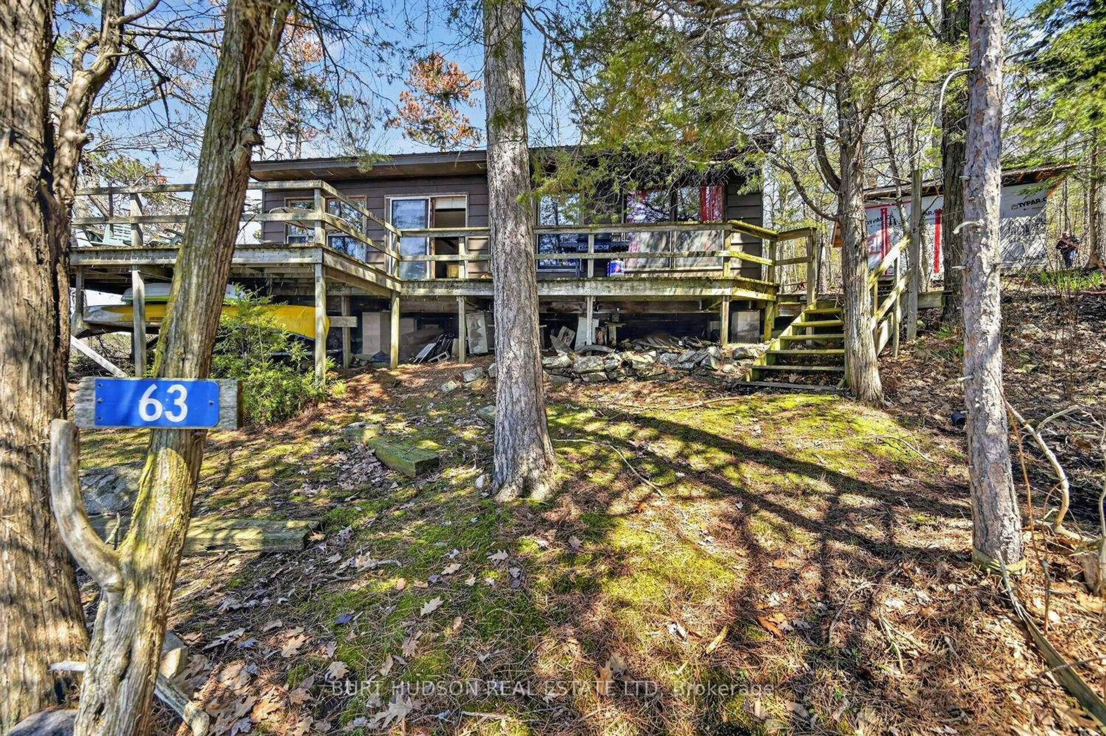A pic from outside/outdoor area/front of a property/back of a property/a pic from drone, water/lake/river/ocean view for 63 Donaldson Bay, Leeds and the Thousand Islands Ontario K0E 1L0