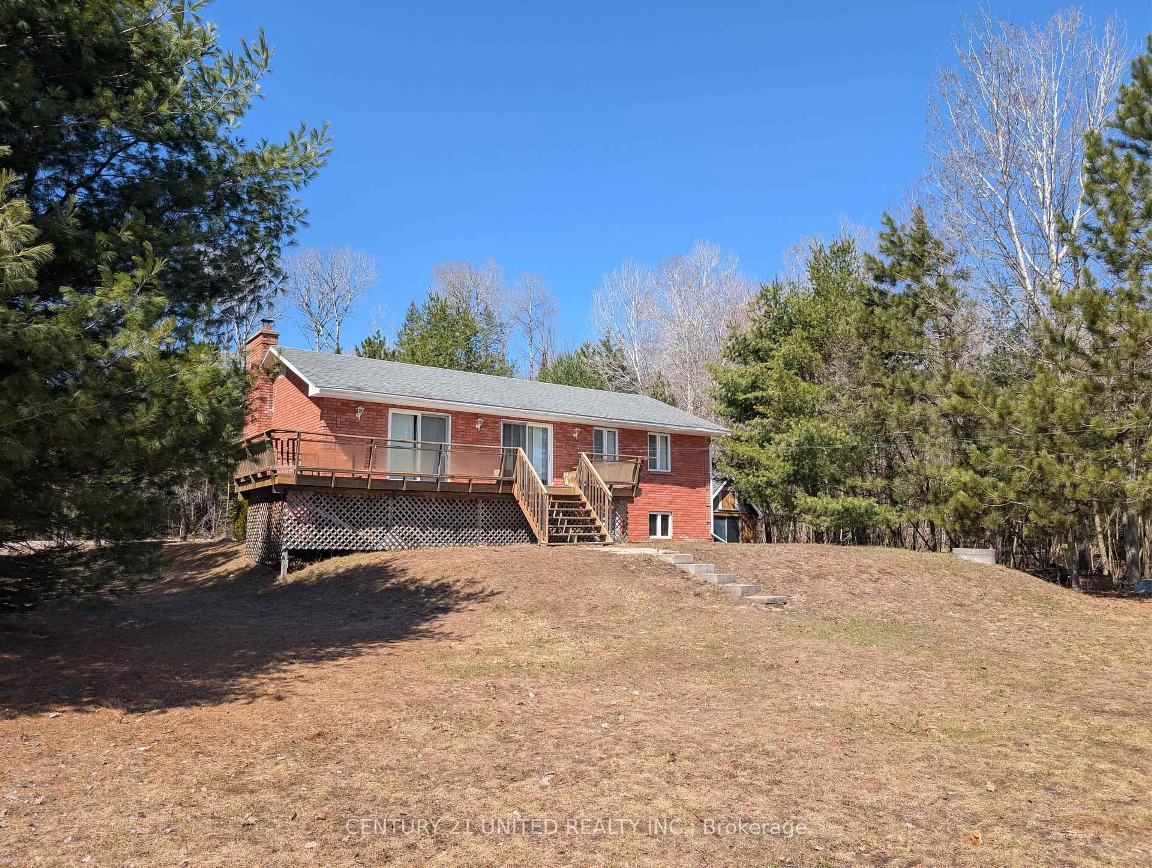 A pic from outside/outdoor area/front of a property/back of a property/a pic from drone, unknown for 1012 Papineau Lake Rd, Maple Leaf Ontario K0L 2R0