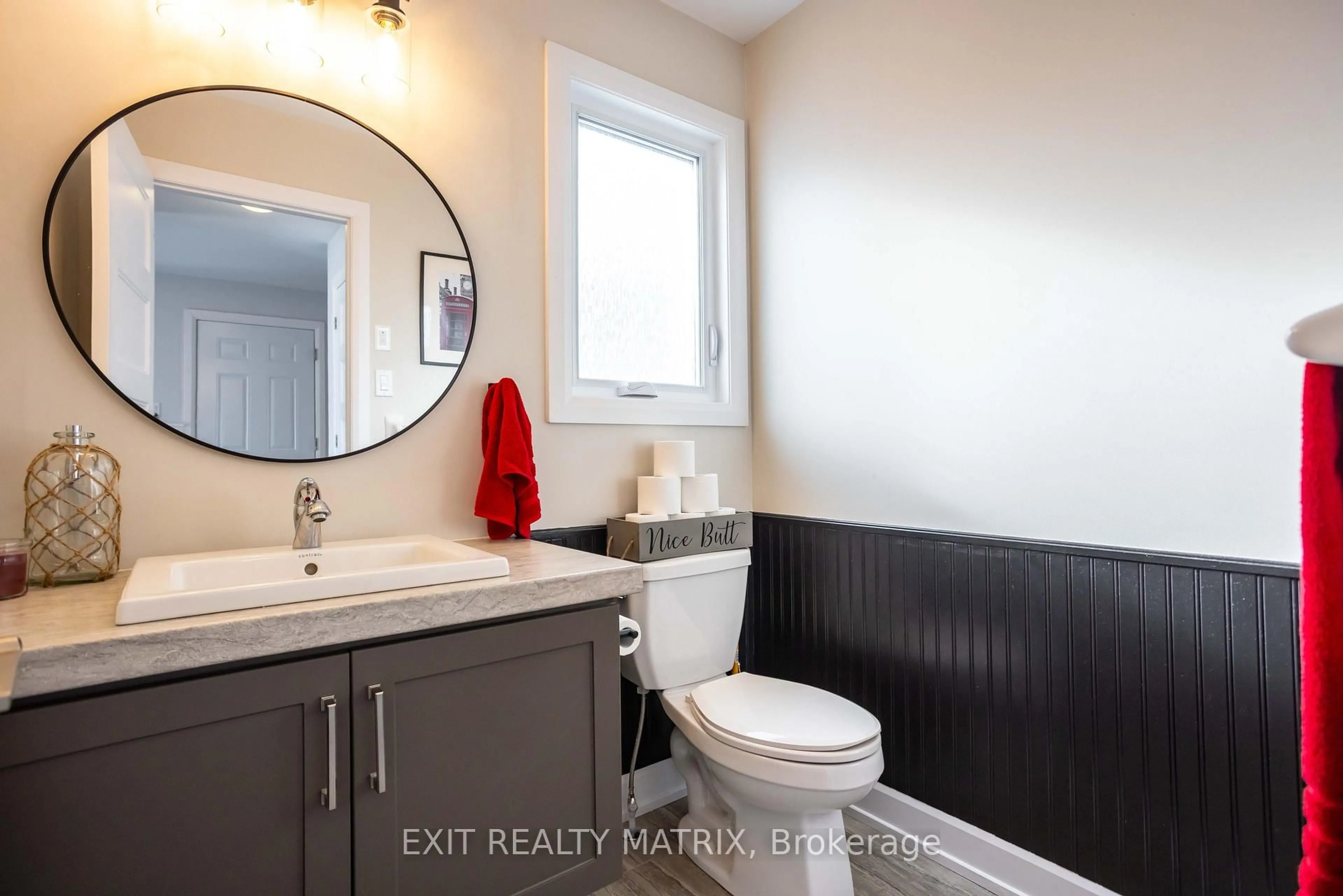 Contemporary bathroom, ceramic/tile floor for 273 Central Park Blvd, Russell Ontario K4R 0E9