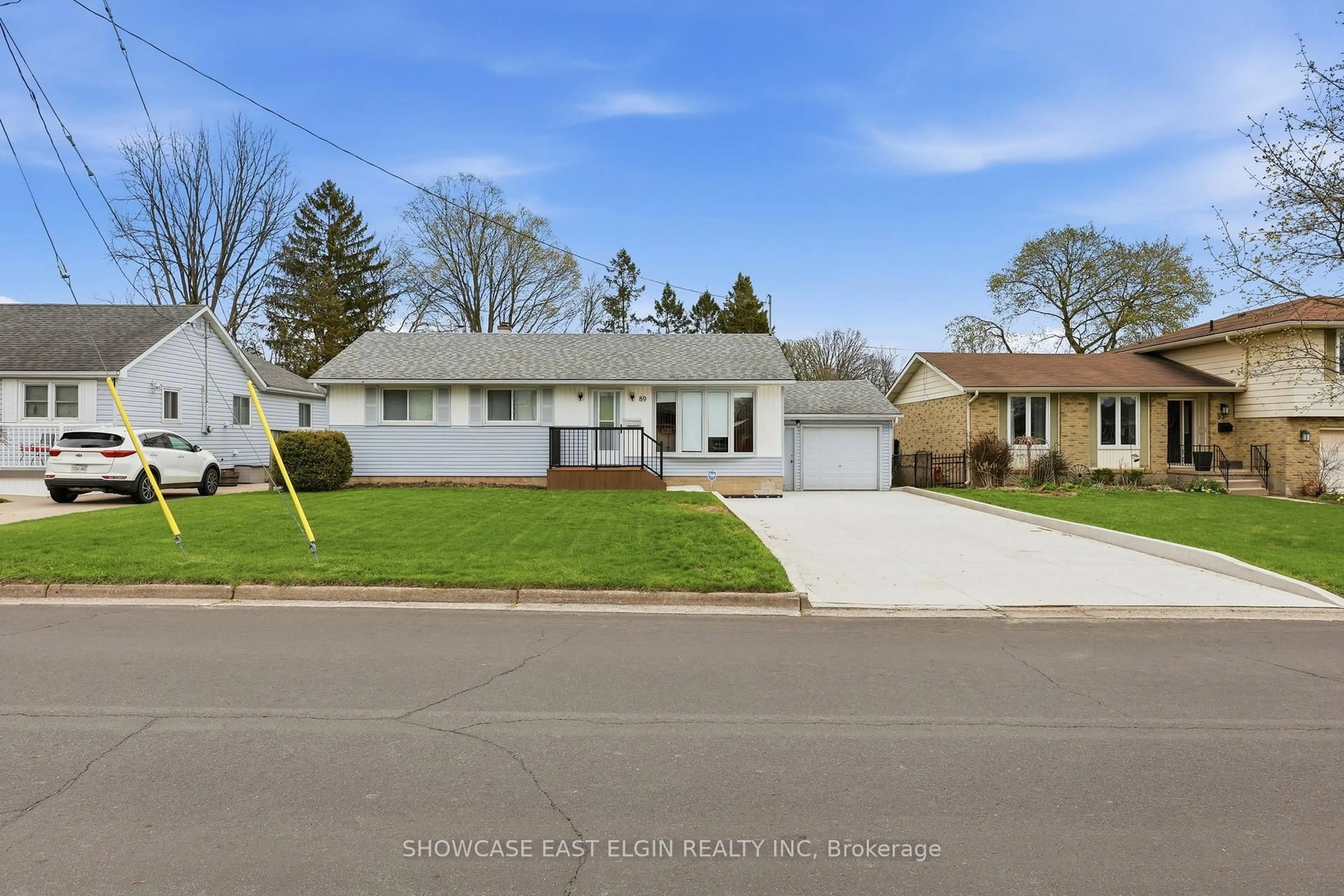 Home with vinyl exterior material, street for 89 FOURTH Ave, Aylmer Ontario N5H 2L2