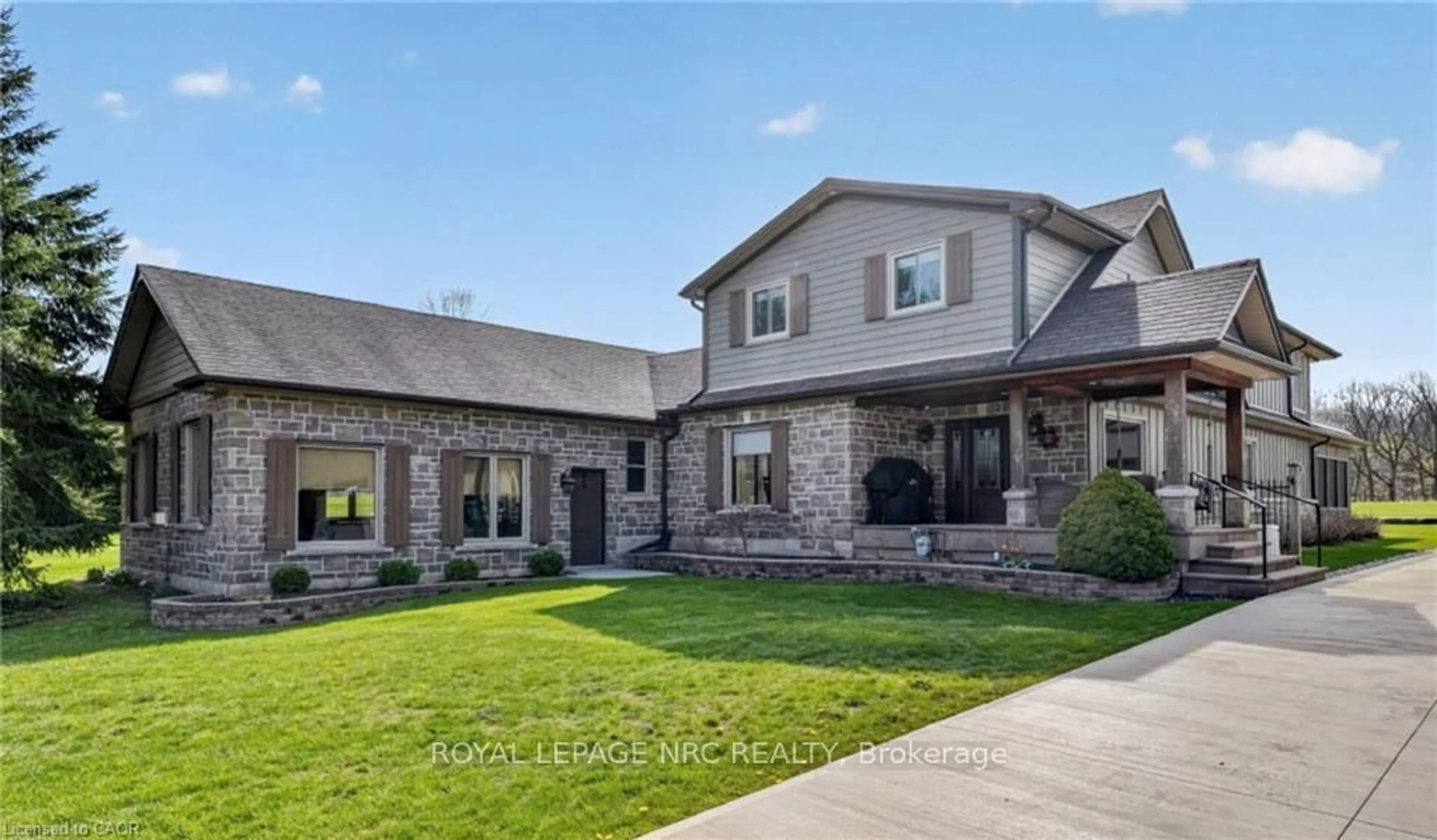 Home with brick exterior material, unknown for 4354 Mountainview Rd, Lincoln Ontario L3J 2C8