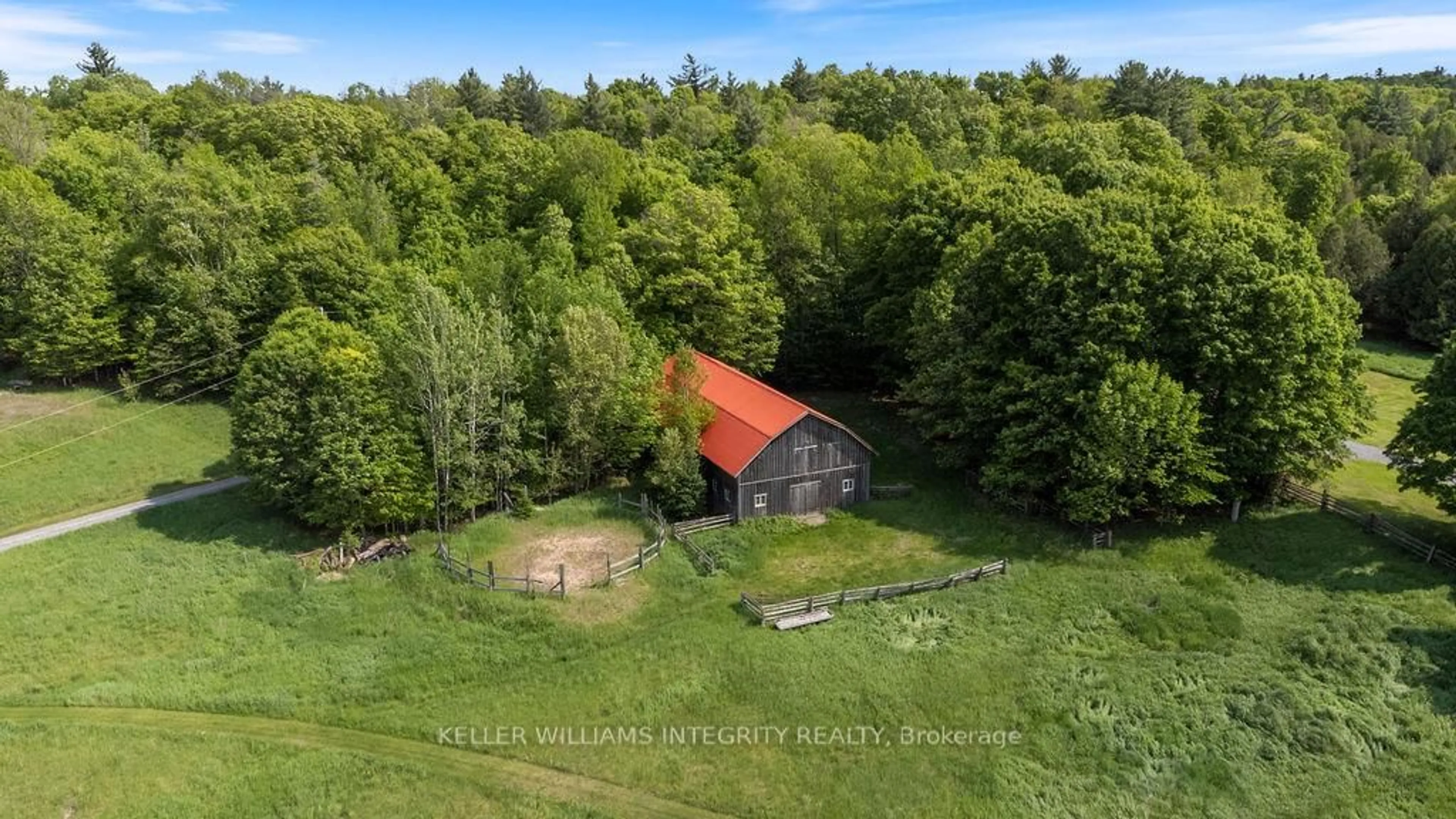 A pic from outside/outdoor area/front of a property/back of a property/a pic from drone, unknown for 639 Loney Lake Rd, White Lake Ontario K0A 3L0