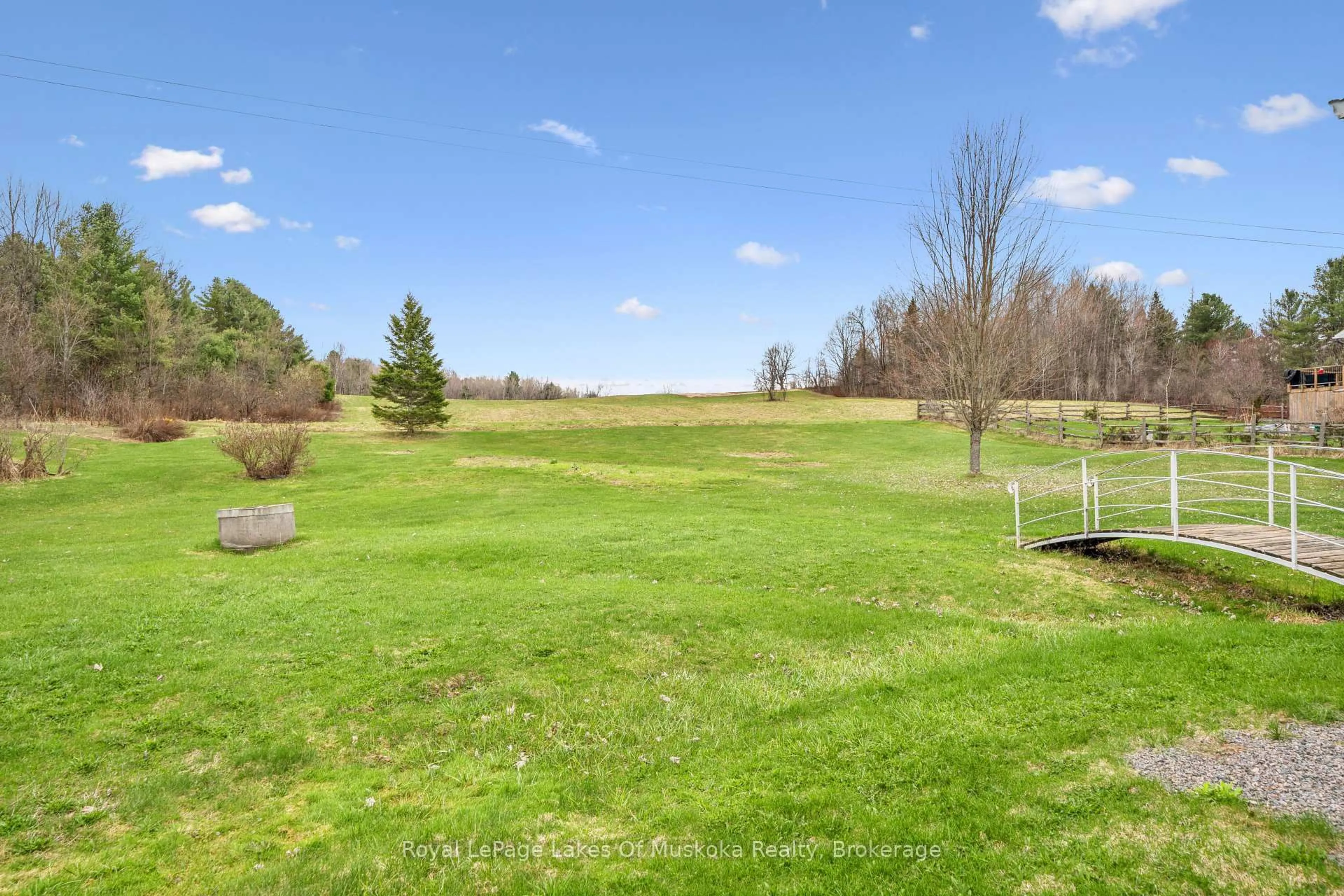 A pic from outside/outdoor area/front of a property/back of a property/a pic from drone, water/lake/river/ocean view for 1089 Rosseau Lake 1 Rd, Muskoka Lakes Ontario P0B 1M0