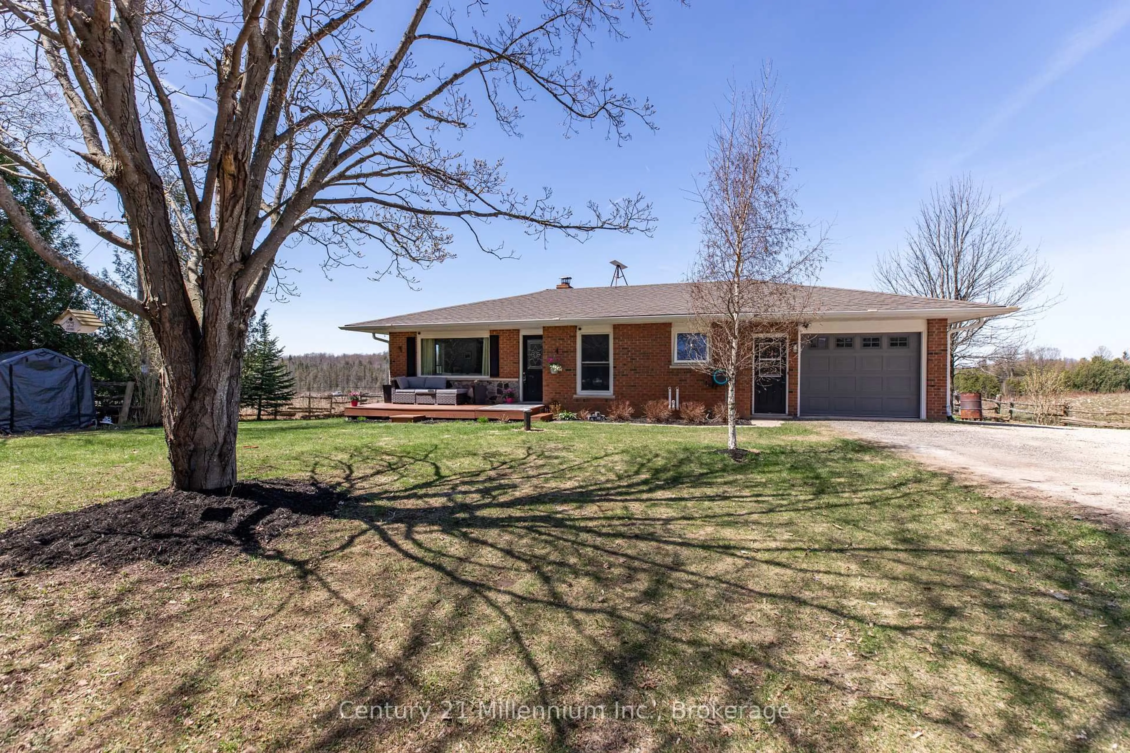 Home with brick exterior material, street for 740187 10 Sdrd #Holland Centre, Chatsworth Ontario N0H 1R0