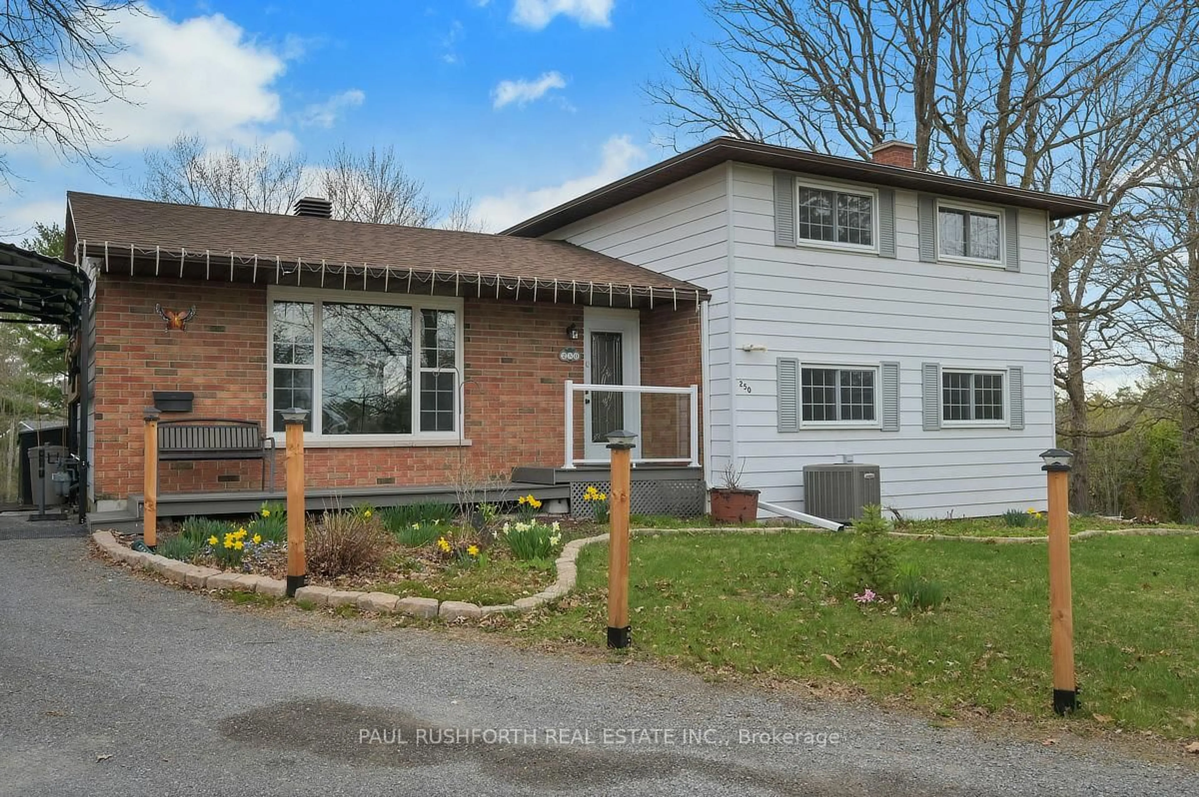 Unknown for 250 Poole St, Arnprior Ontario K7S 1J2
