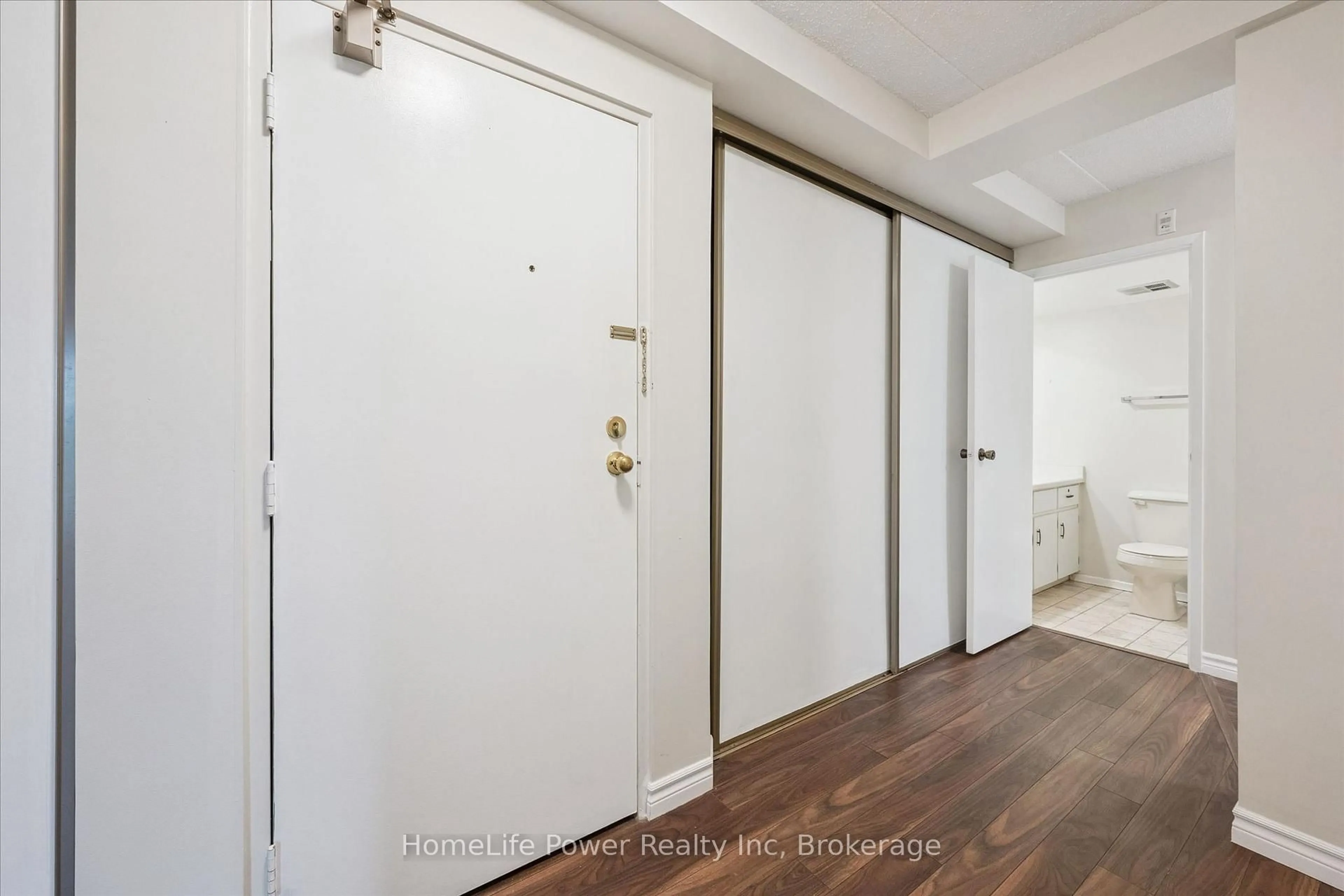 Indoor entryway for 22 Marilyn Dr #402, Guelph Ontario N1H 7T1