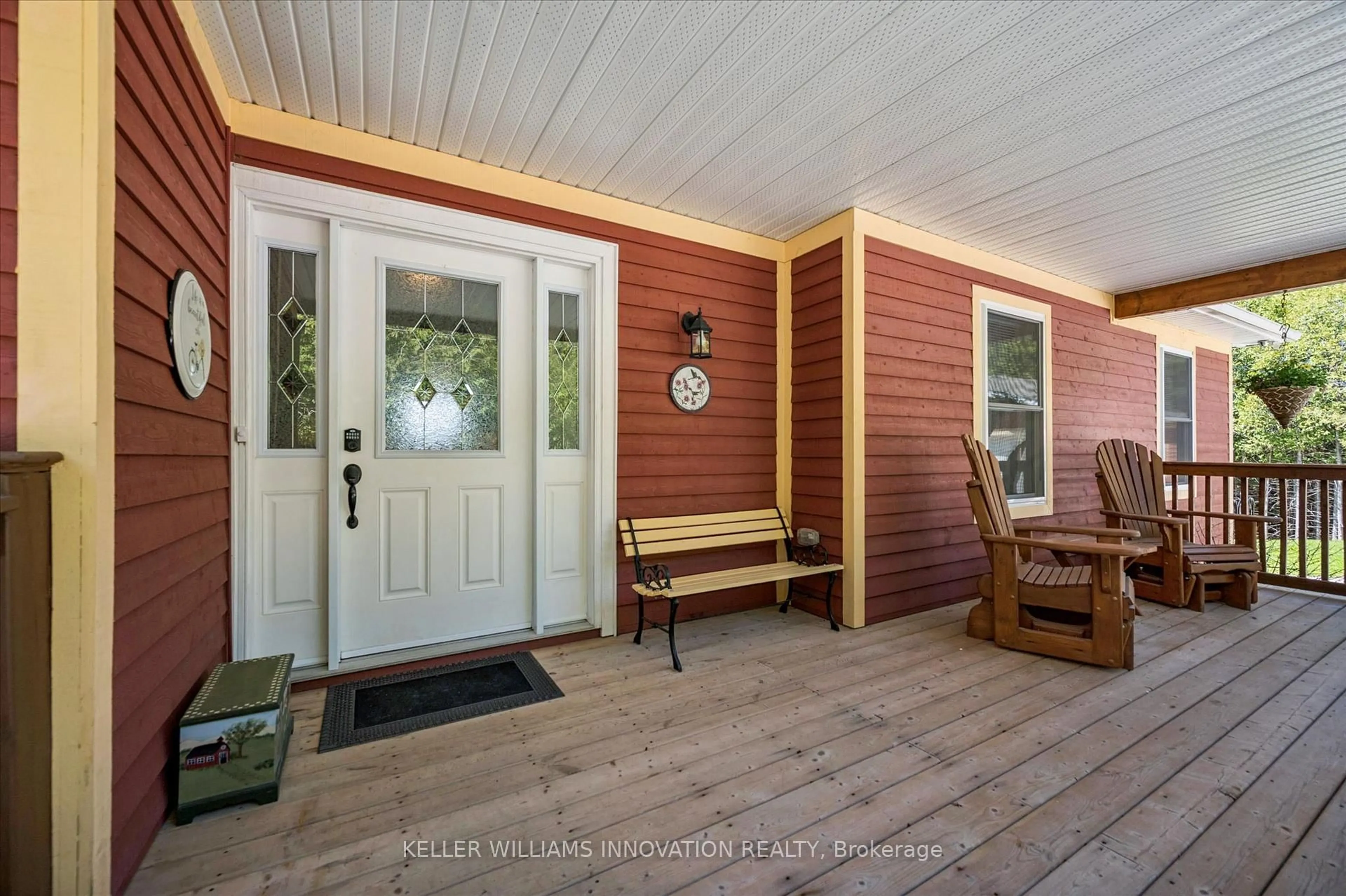 Indoor entryway for 495190 Traverston Rd, West Grey Ontario N0C 1H0