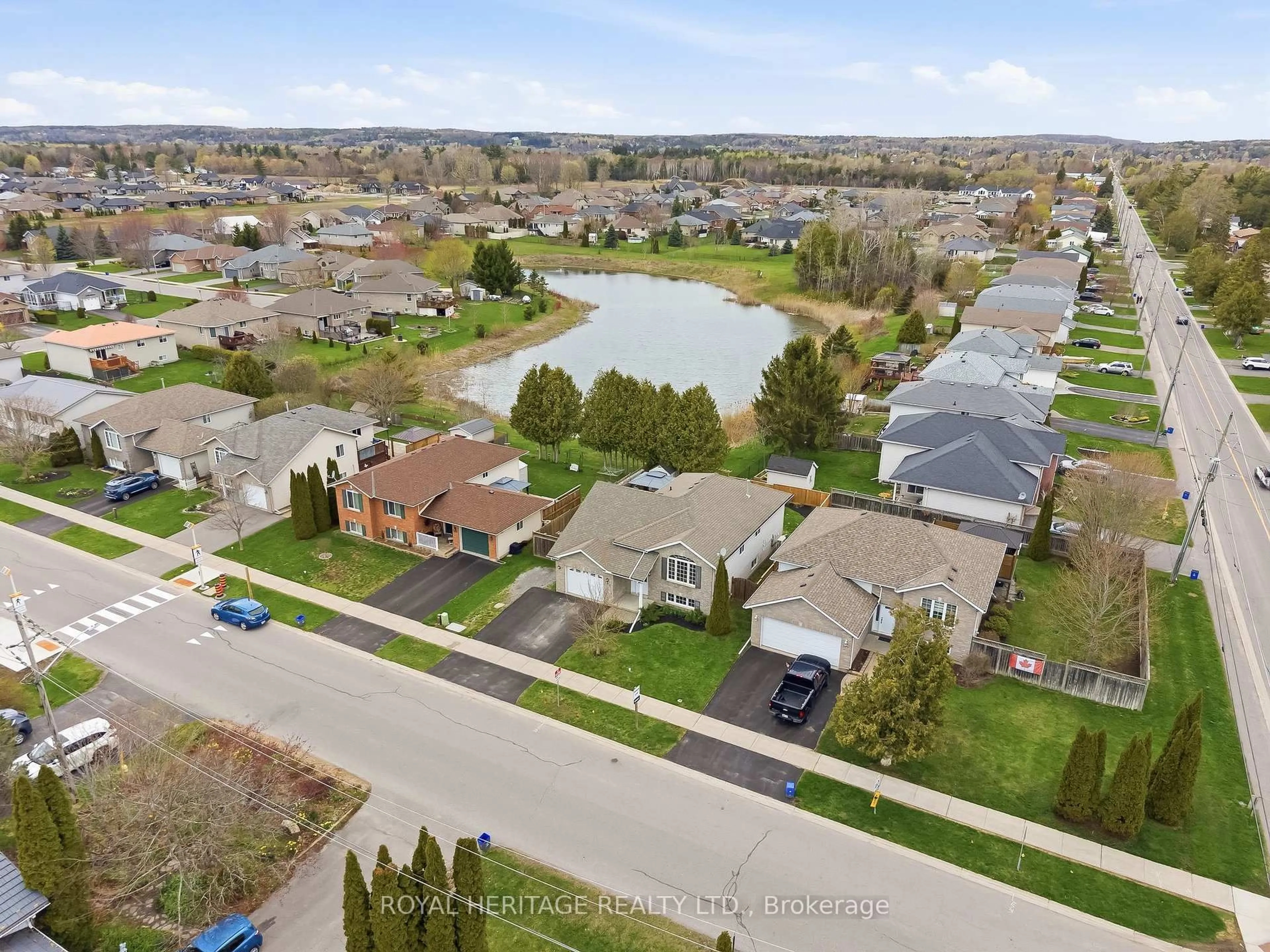 A pic from outside/outdoor area/front of a property/back of a property/a pic from drone, water/lake/river/ocean view for 102 Raglan St, Brighton Ontario K0K 1H0