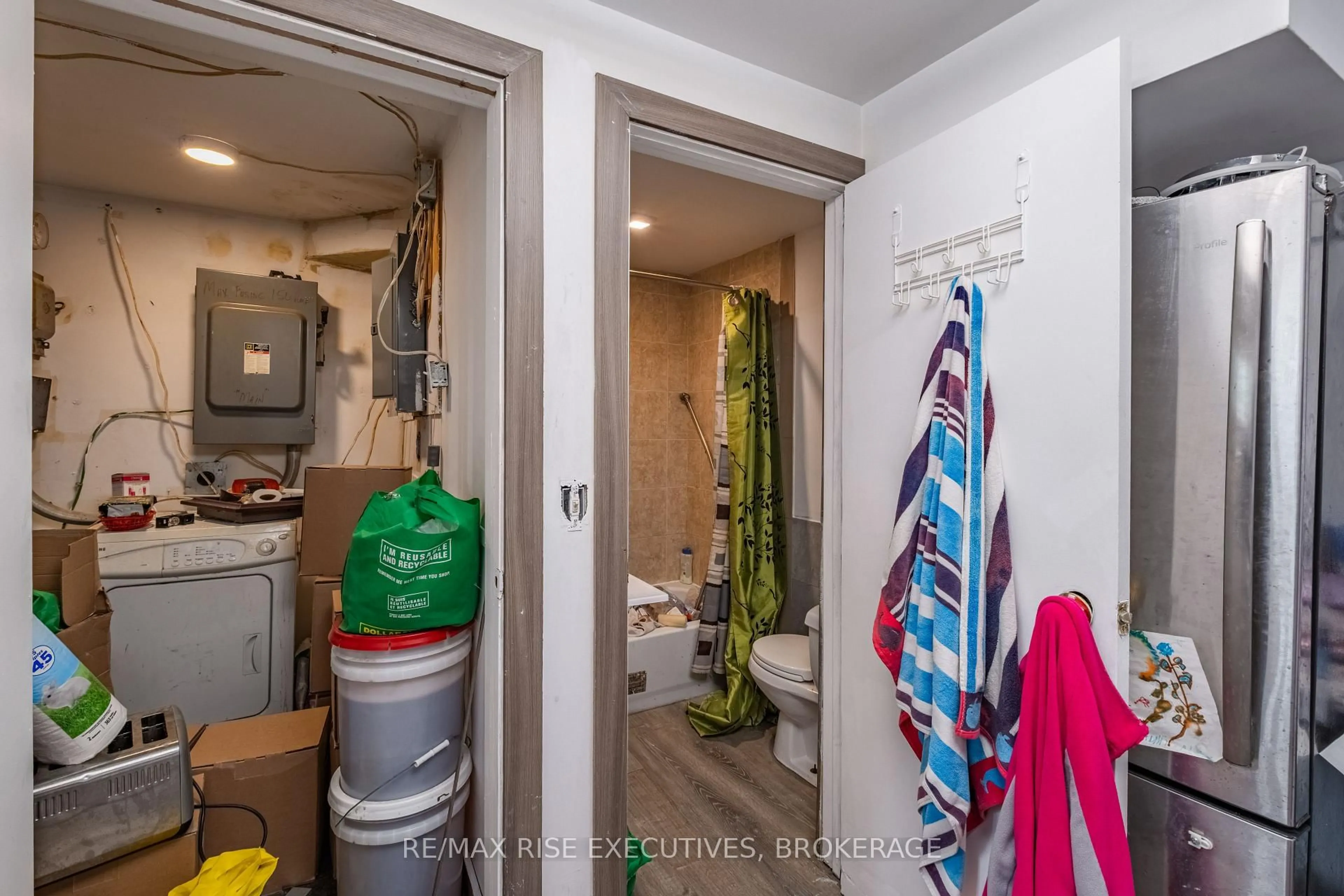Standard bathroom, unknown for 61 Seventh Ave, Kingston Ontario K7K 2M5