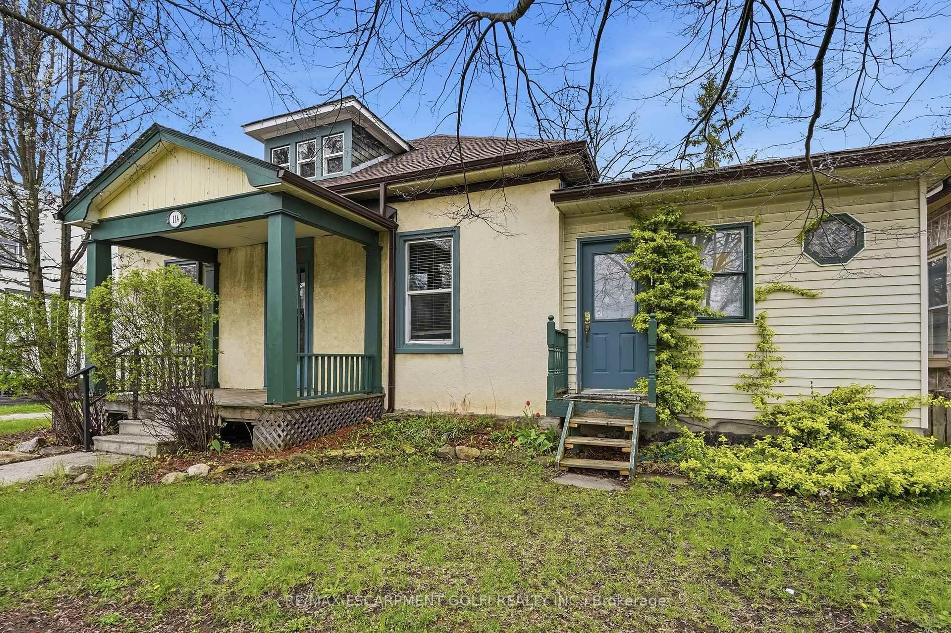 Unknown for 114 GRAND Ave, Cambridge Ontario N1S 2M2