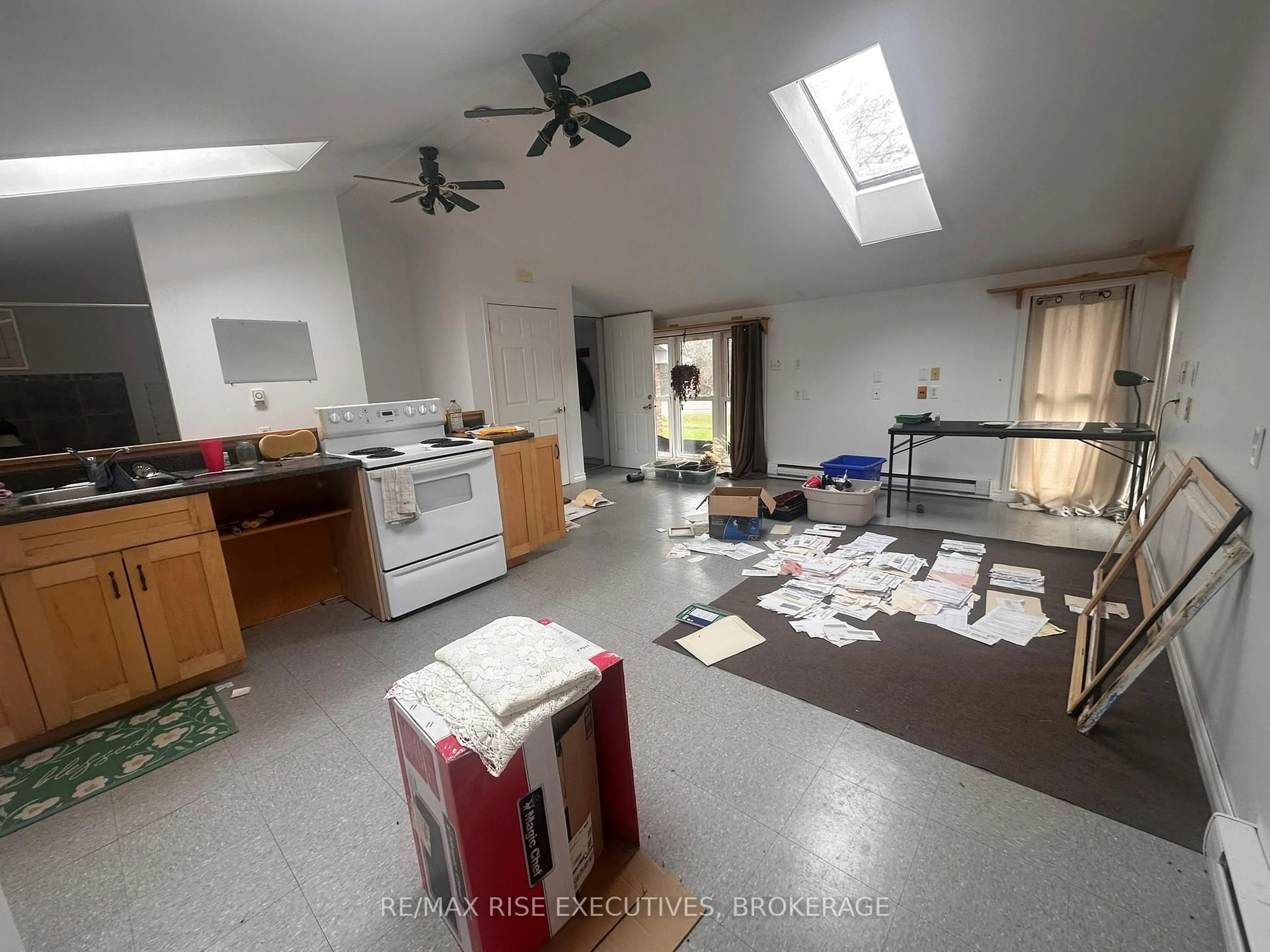 A pic of a room for 7537 County Rd 2, Napanee Ontario K7R 3K6