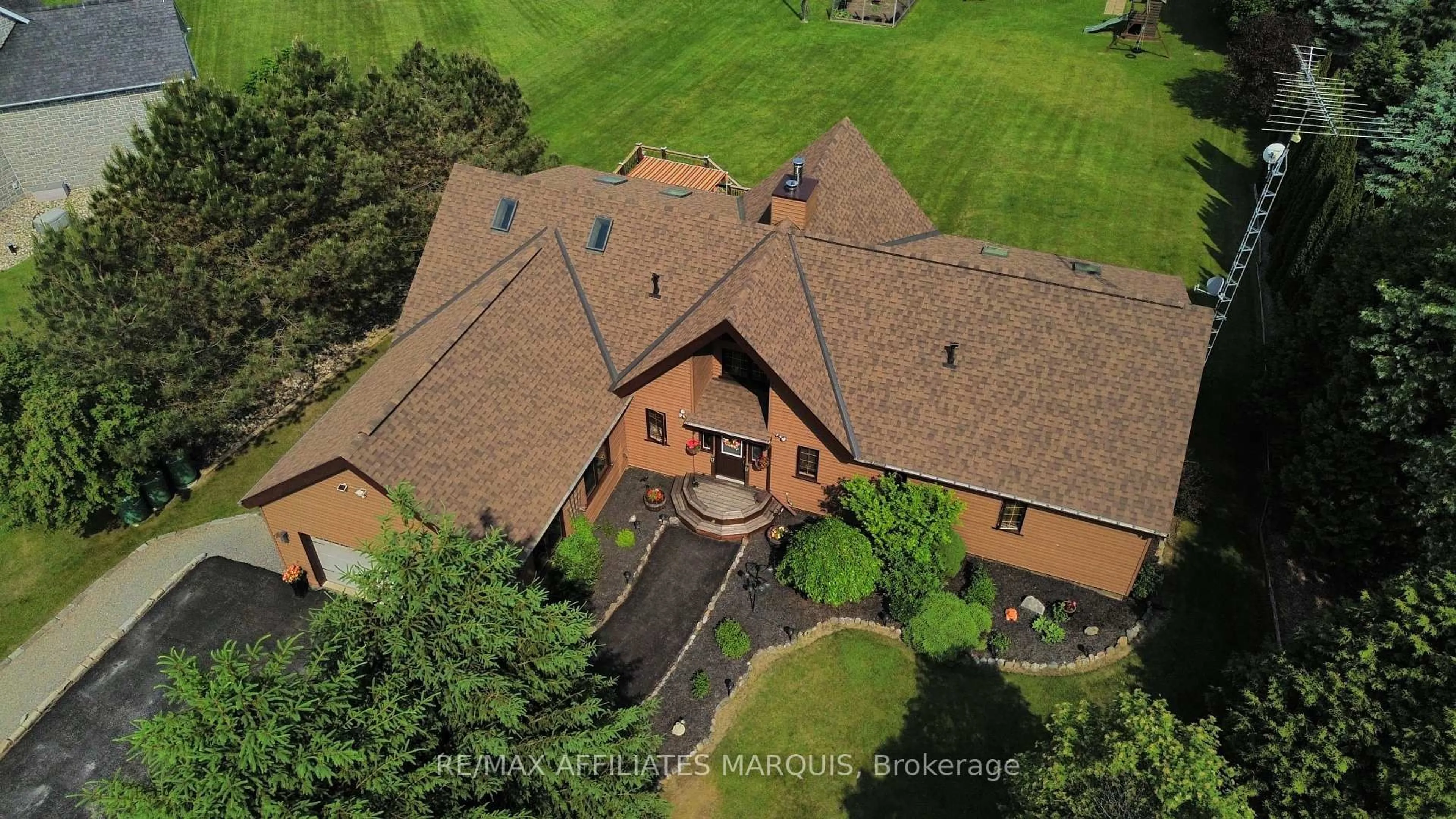 A pic from outside/outdoor area/front of a property/back of a property/a pic from drone, building for 51 Mountian View Lane, Rideau Lakes Ontario K0G 1X0