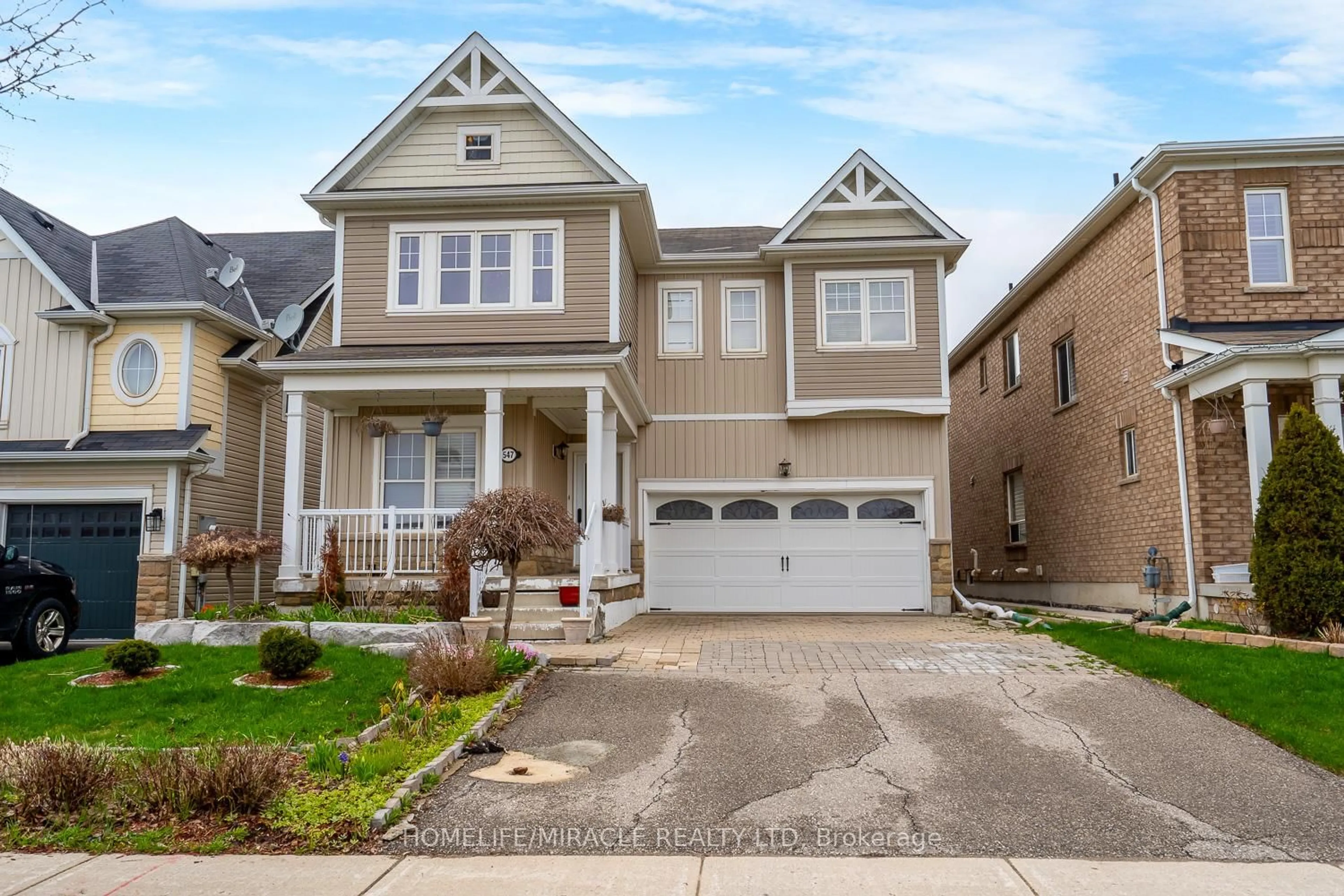 Home with vinyl exterior material, street for 547 Wansbrough Way, Shelburne Ontario L9V 2S8